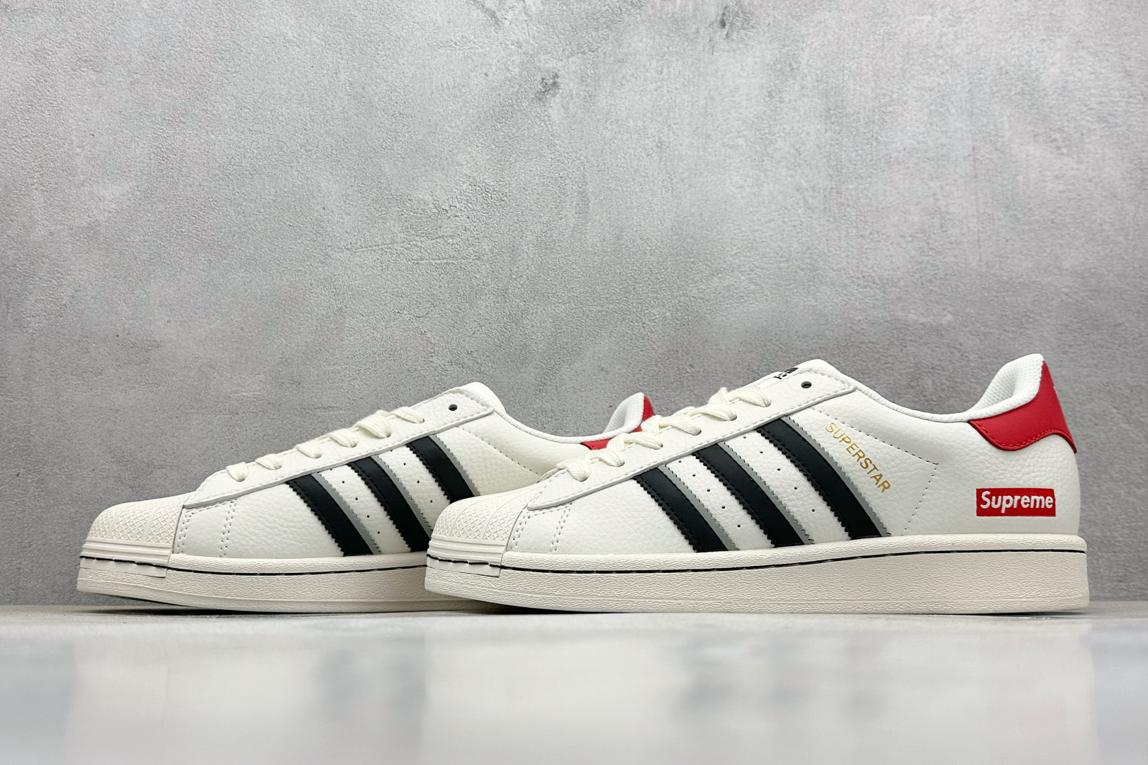 AD Original Superstar x Supreme 白蓝红 JY8905