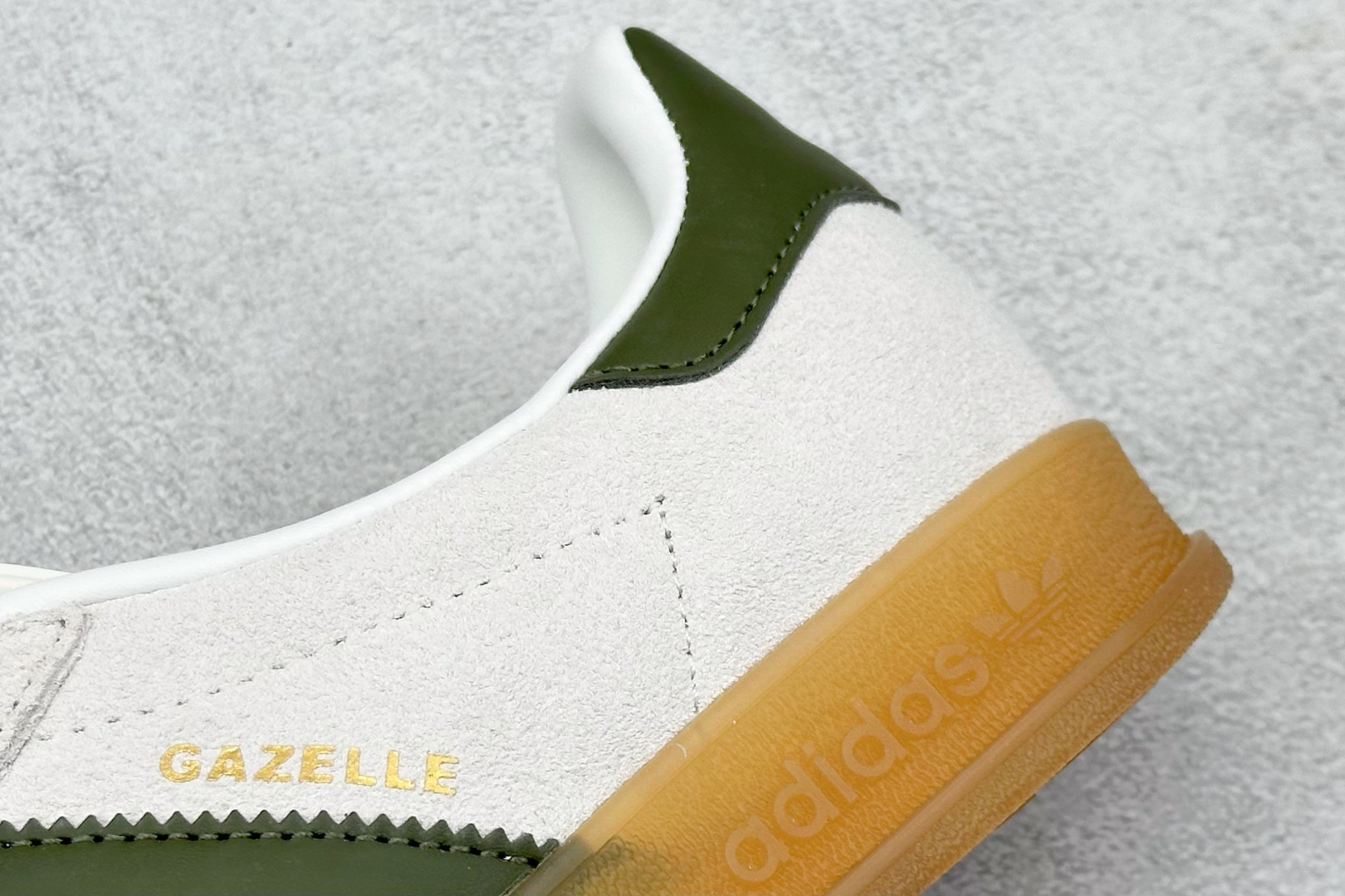  
K版 Adidas Originals Gazelle Indoor  三叶草复古休闲防滑耐磨低帮板