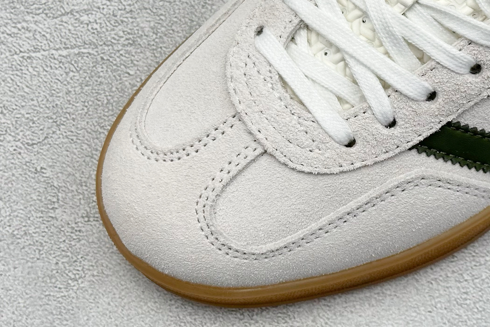  
K版 Adidas Originals Gazelle Indoor  三叶草复古休闲防滑耐磨低帮板