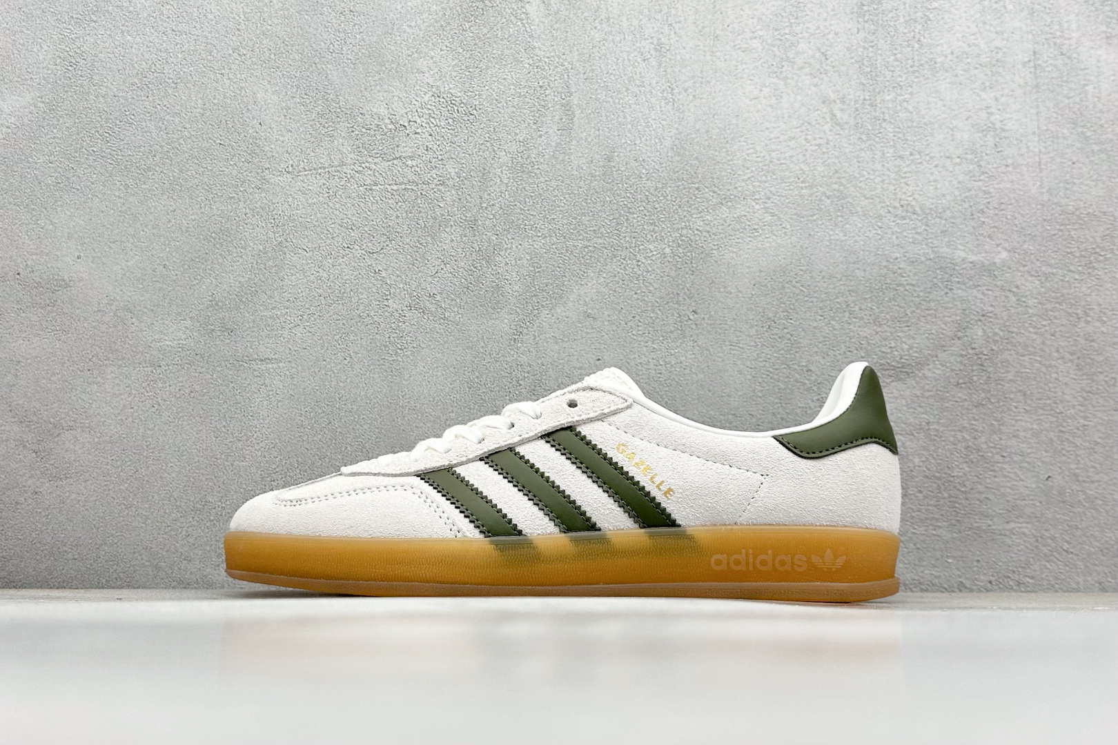  
K版 Adidas Originals Gazelle Indoor  三叶草复古休闲防滑耐磨低帮板