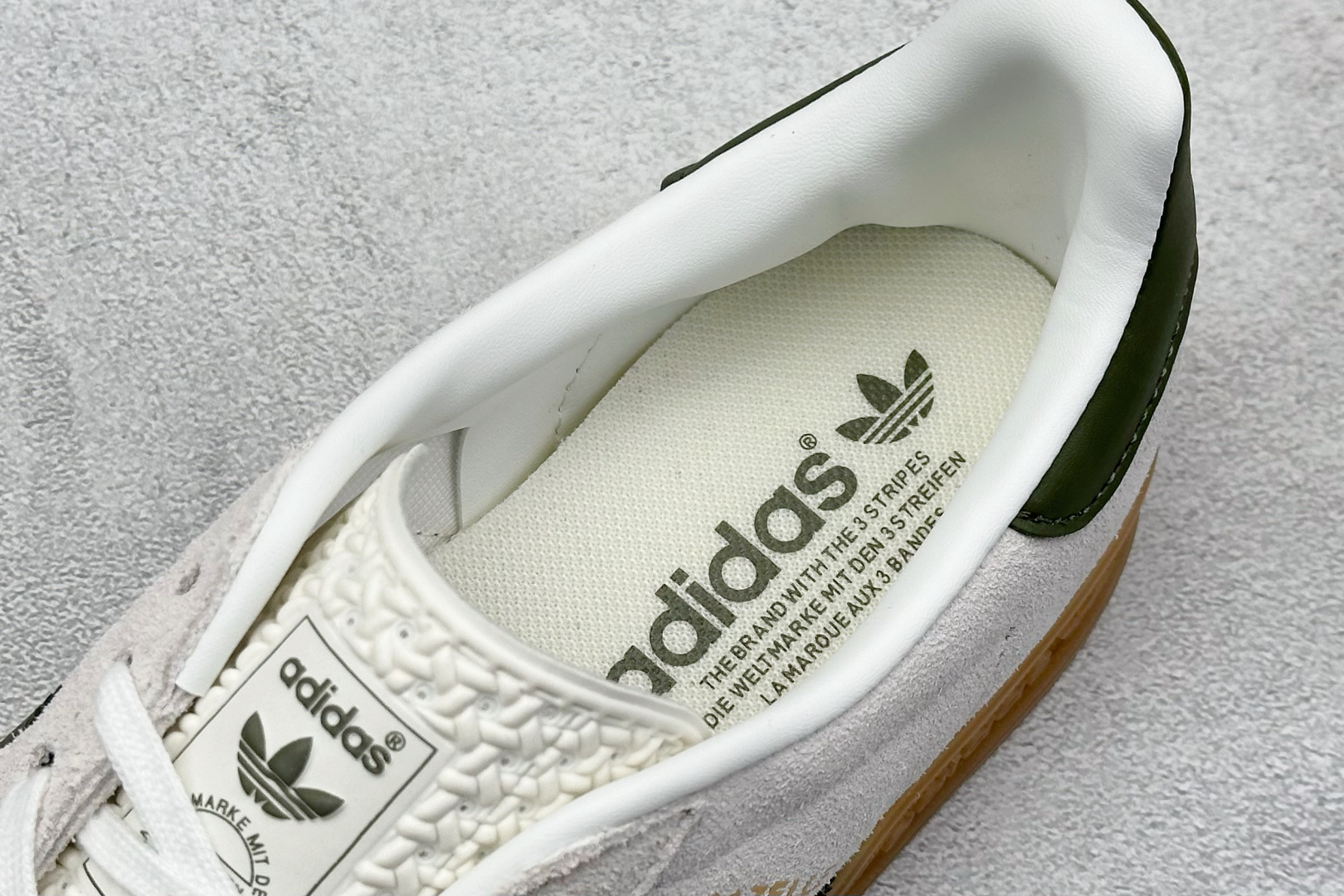  
K版 Adidas Originals Gazelle Indoor  三叶草复古休闲防滑耐磨低帮板