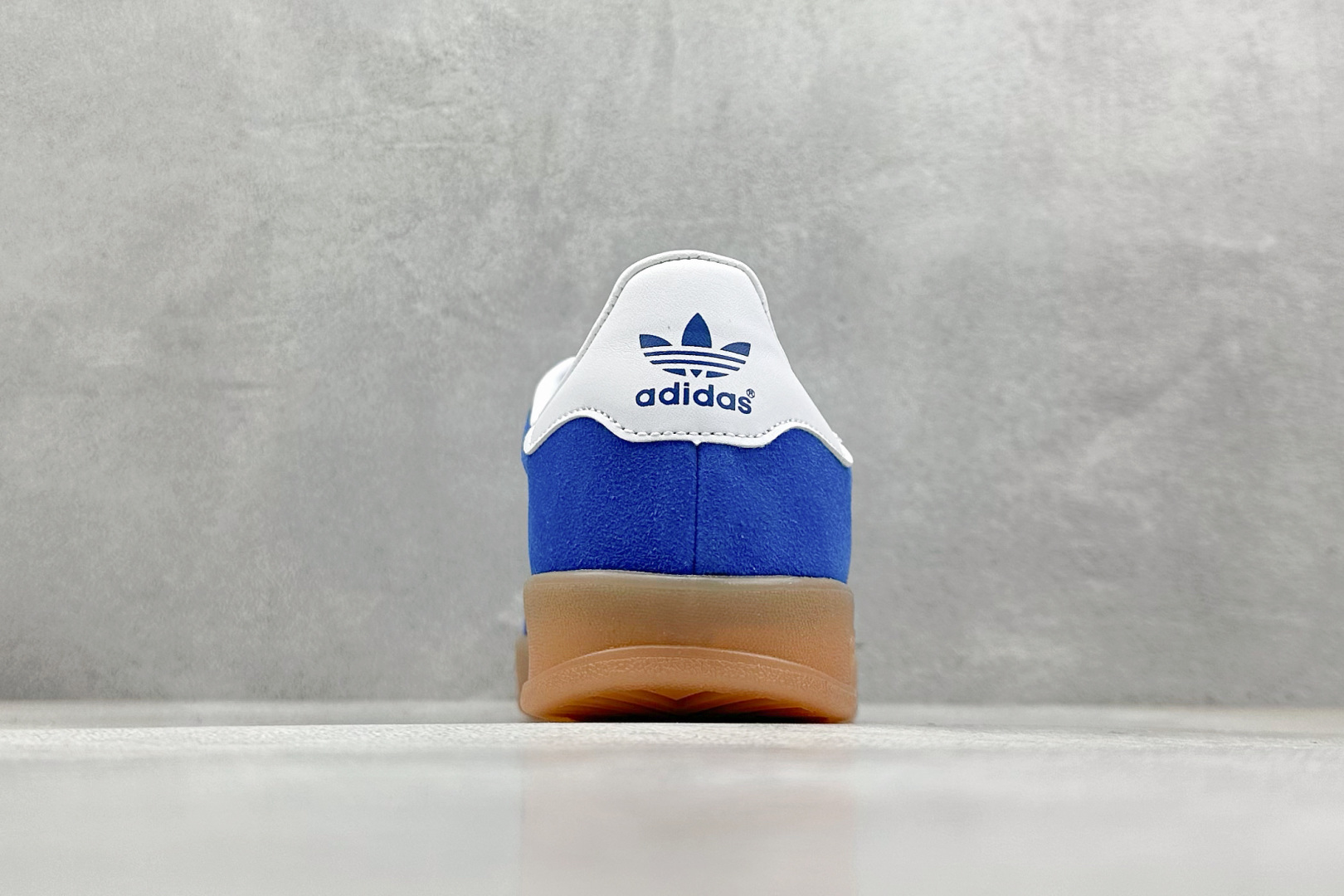  
adidas Originals Gazelle INdoor 蓝白
三叶草休闲防滑耐磨低帮板鞋
鞋