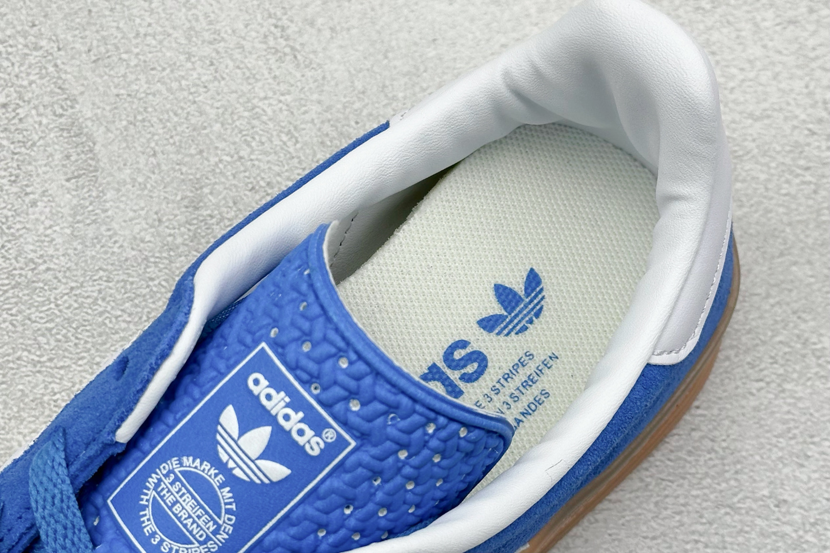  
adidas Originals Gazelle INdoor 蓝白
三叶草休闲防滑耐磨低帮板鞋
鞋