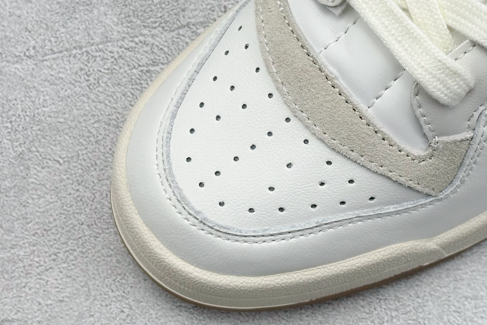  
Adidas Forum Low CL 三叶草低帮
公司级版本 极力推荐
经典复古板鞋 男女潮流头层