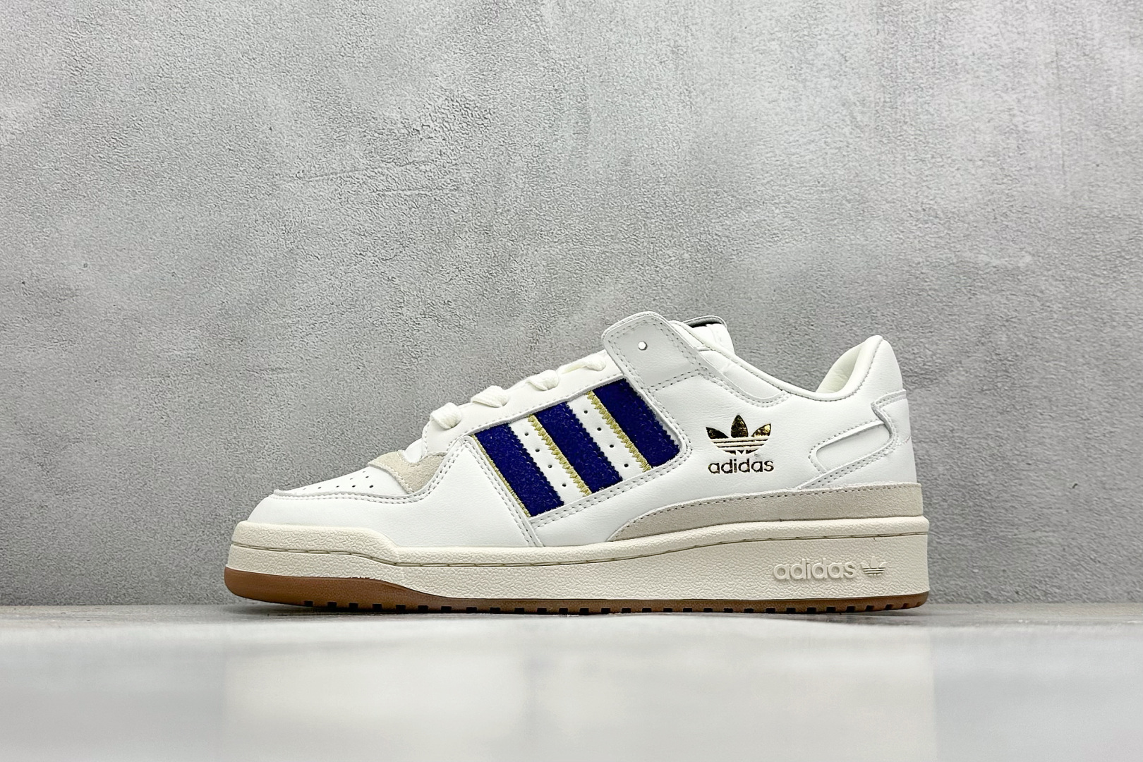  
Adidas Forum Low CL 三叶草低帮
公司级版本 极力推荐
经典复古板鞋 男女潮流头层
