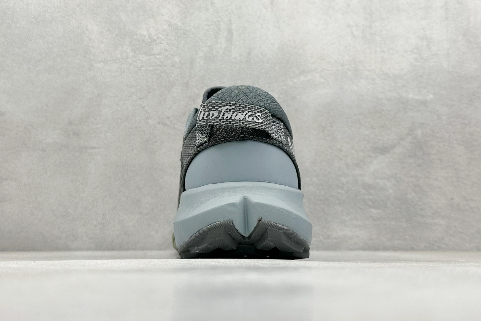  
Merrell Agility Peak 4 X WILDTHINGS 迈乐 蜂鸟 减震防滑透气徒步