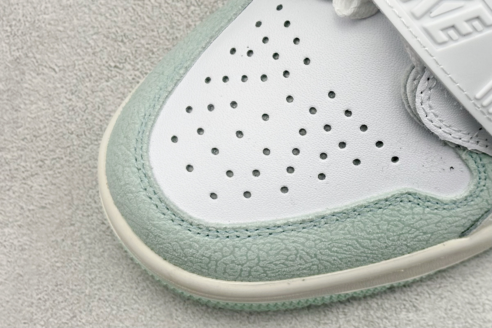 Nike Air Jordan Legacy 312 Low 白绿
乔丹最强三合一混合版 性价比天花