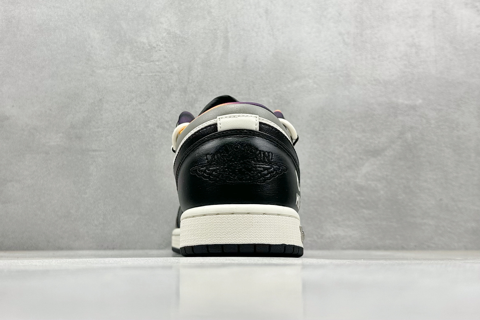  终端放店
FS版 Air Jordan 1 Low AJ1 熊猫恶作剧 说唱主题-大人物 低帮文化休闲