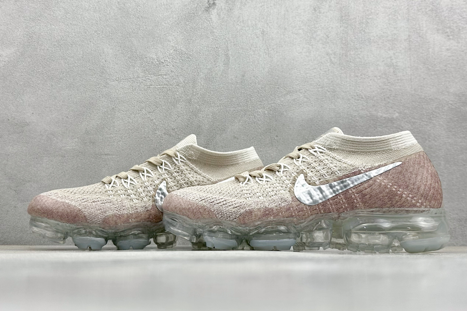 终端放店
YH版 Nike AIR VAPORMAX Platinum 编织 气垫运动防滑轻便 201