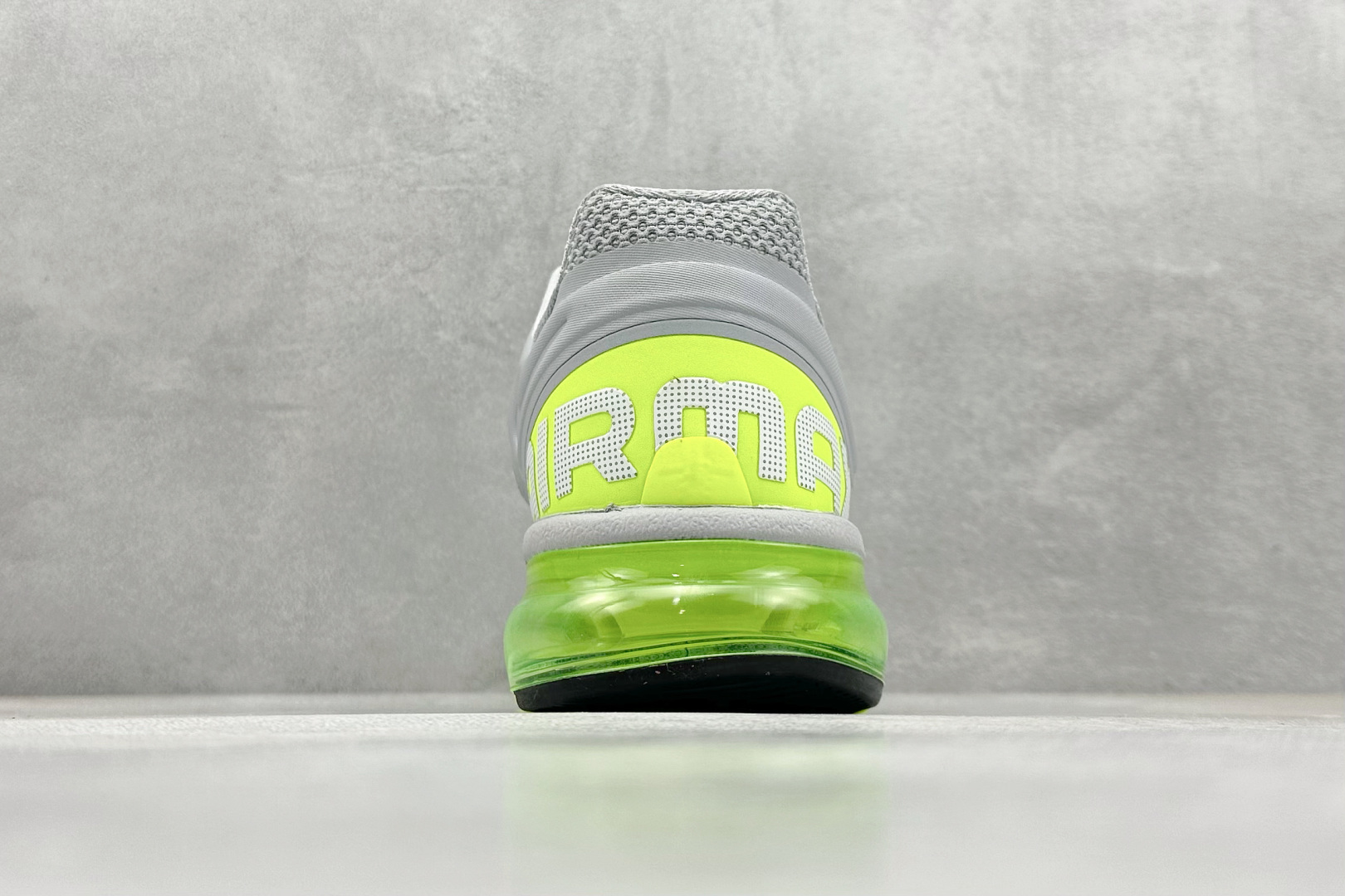  终端放店
YH版 NIKE Air Max 2013 耐克复古透气网布
全掌气垫 缓震跑步鞋 
#搭