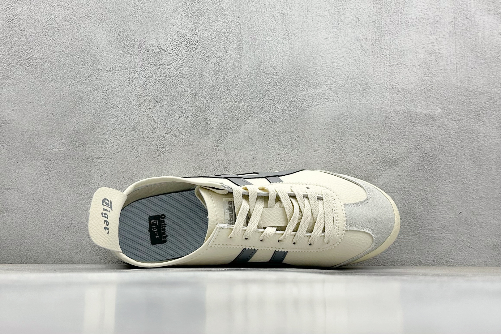  终端放店
SF版 鬼塚虎/Onitsuka Tiger Mexico 66®经典墨西哥系列低帮复古经典
