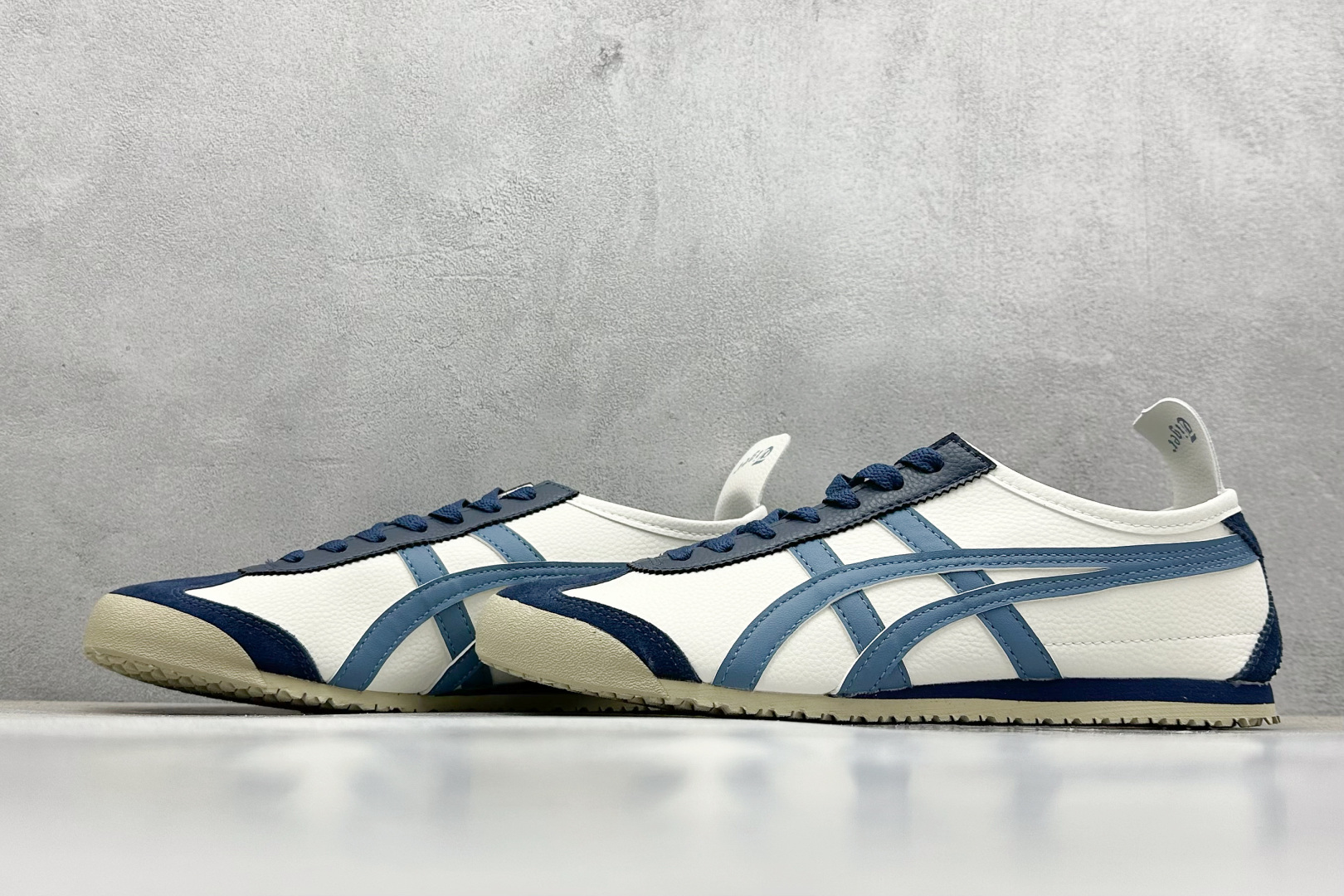  终端放店
SF版 鬼塚虎/Onitsuka Tiger Mexico 66®经典墨西哥系列低帮复古经典