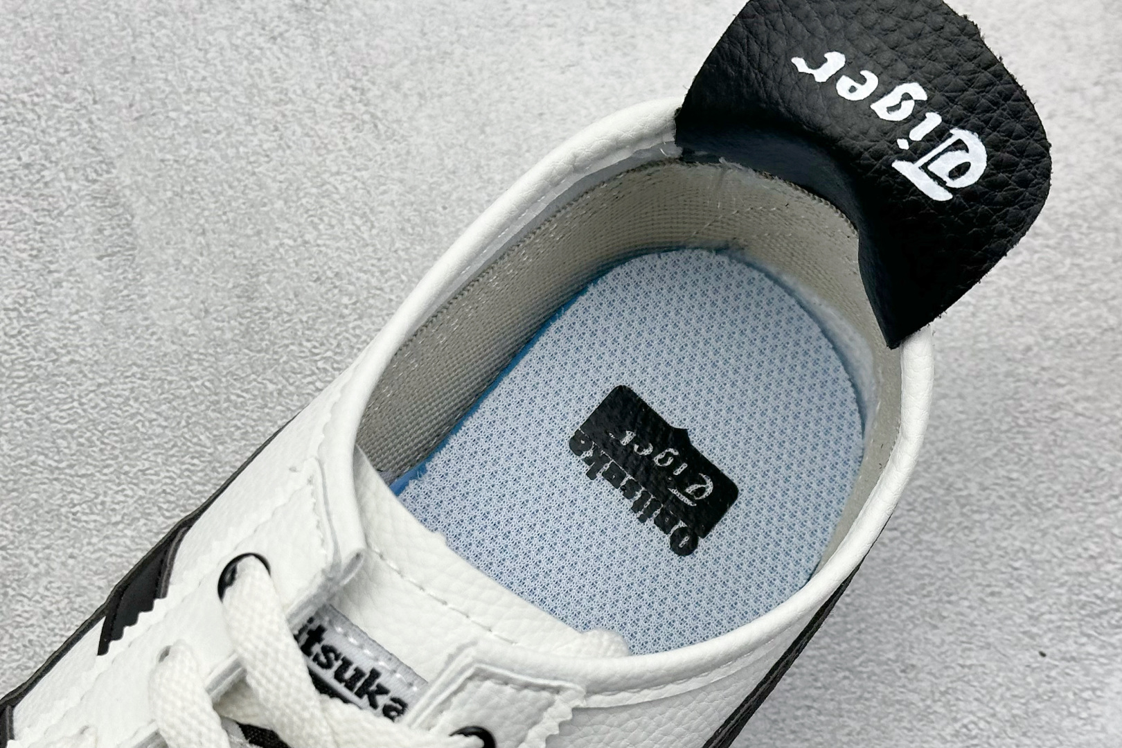 终端放店
SF版 鬼塚虎/Onitsuka Tiger Mexico 66®经典墨西哥系列低帮复古经典