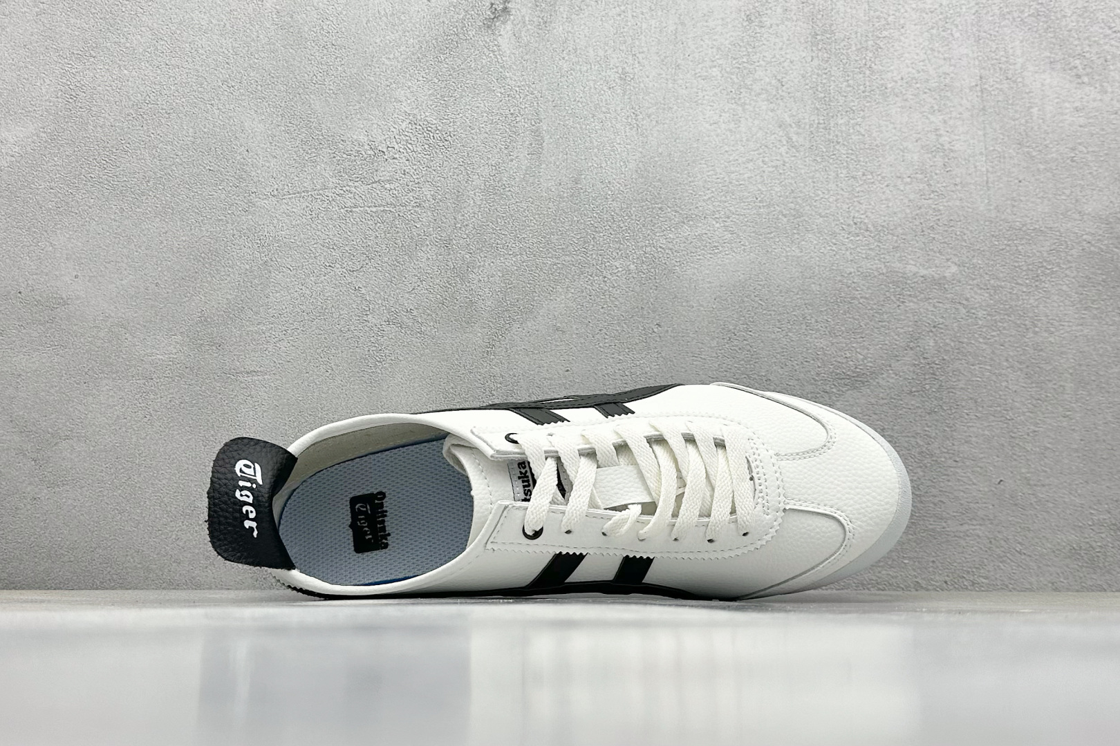  终端放店
SF版 鬼塚虎/Onitsuka Tiger Mexico 66®经典墨西哥系列低帮复古经典