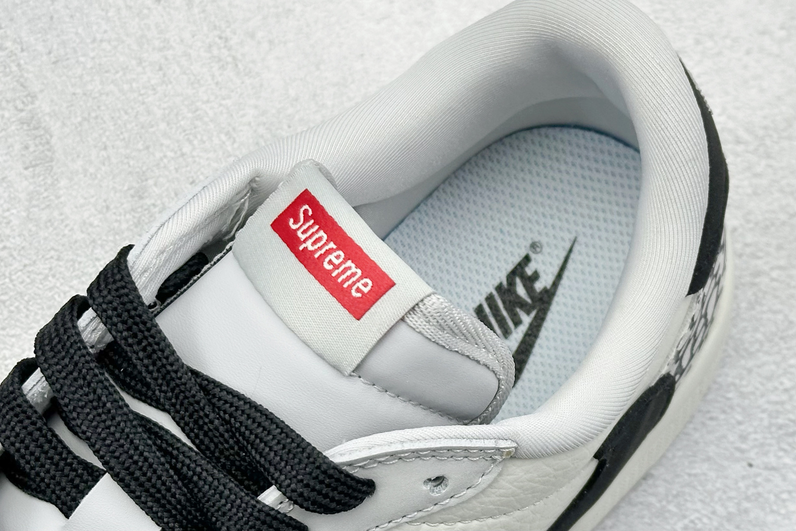 终端放店
XC版 Travis Scott x Fragment Design x Air Jorda