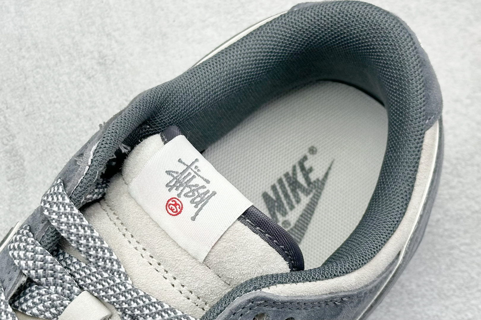  终端放店
XC版 Nike SB Dunk Low x Stussy 米蓝小钩
纯原大厂出品 极力推荐