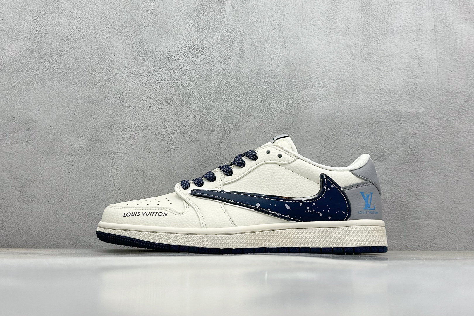 终端放店
XC版 Travis Scott x Fragment Design x Air Jorda