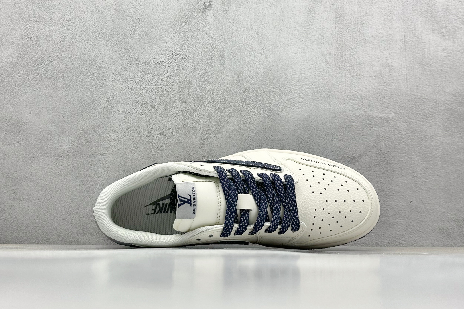 终端放店
XC版 Travis Scott x Fragment Design x Air Jorda