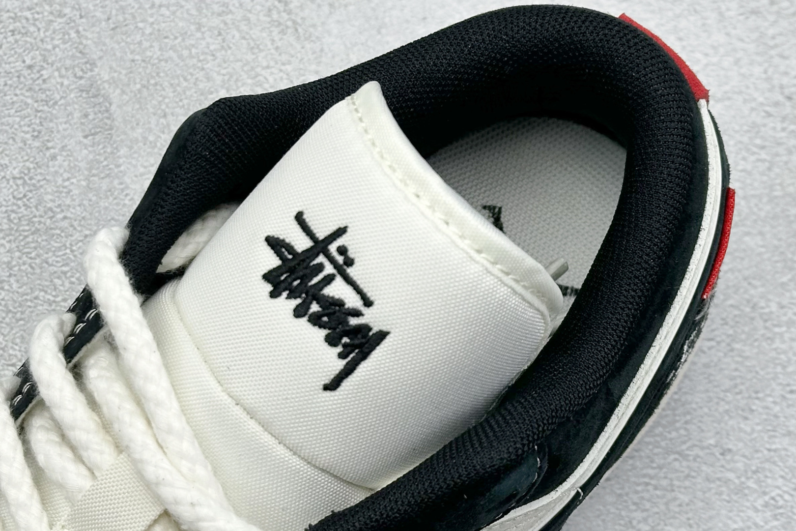  终端放店
XC版 Air Jordan 1 Low AJ1 乔1 斯图西联名 米黑黄织布标 高端定制 