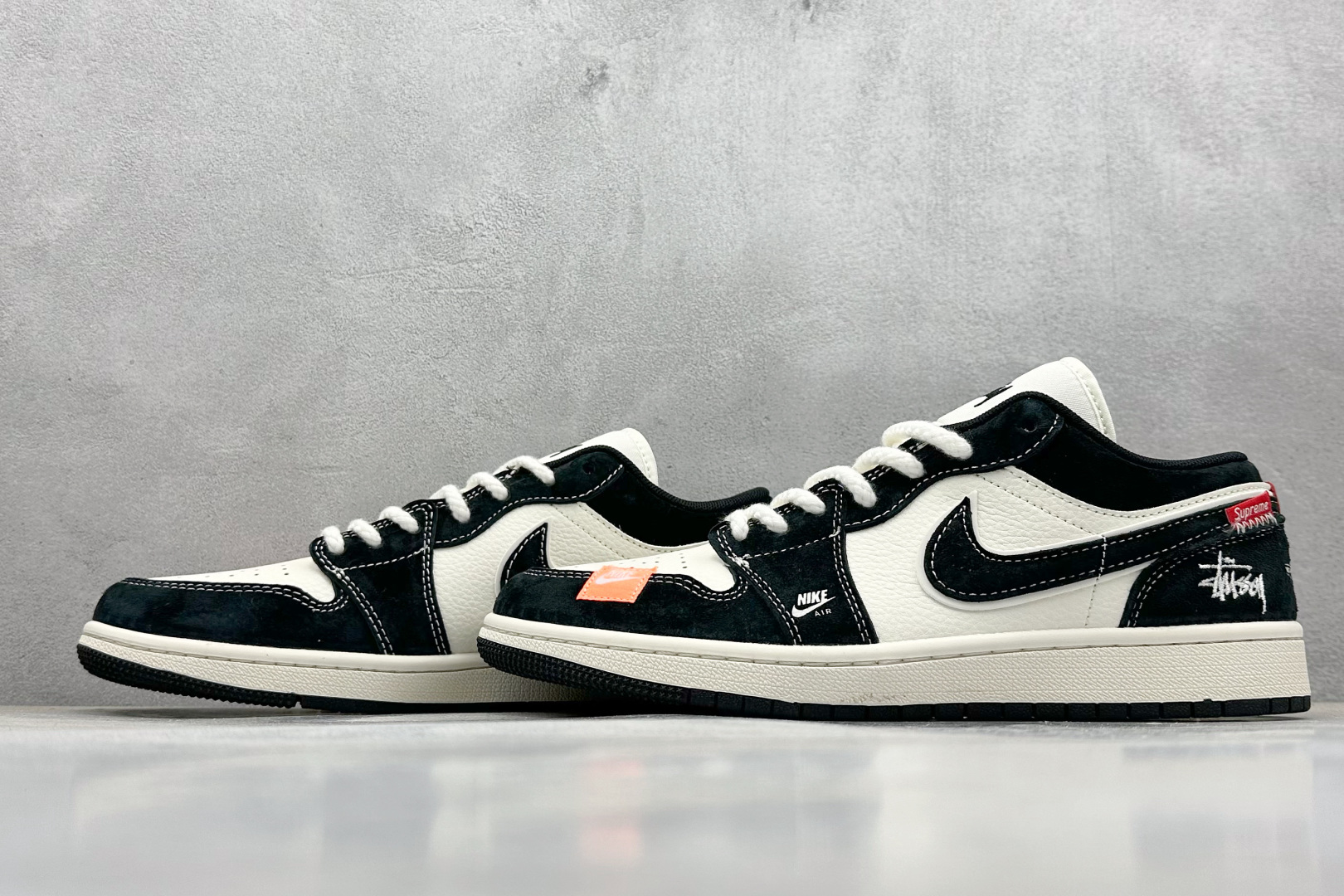  终端放店
XC版 Air Jordan 1 Low AJ1 乔1 斯图西联名 米黑黄织布标 高端定制 