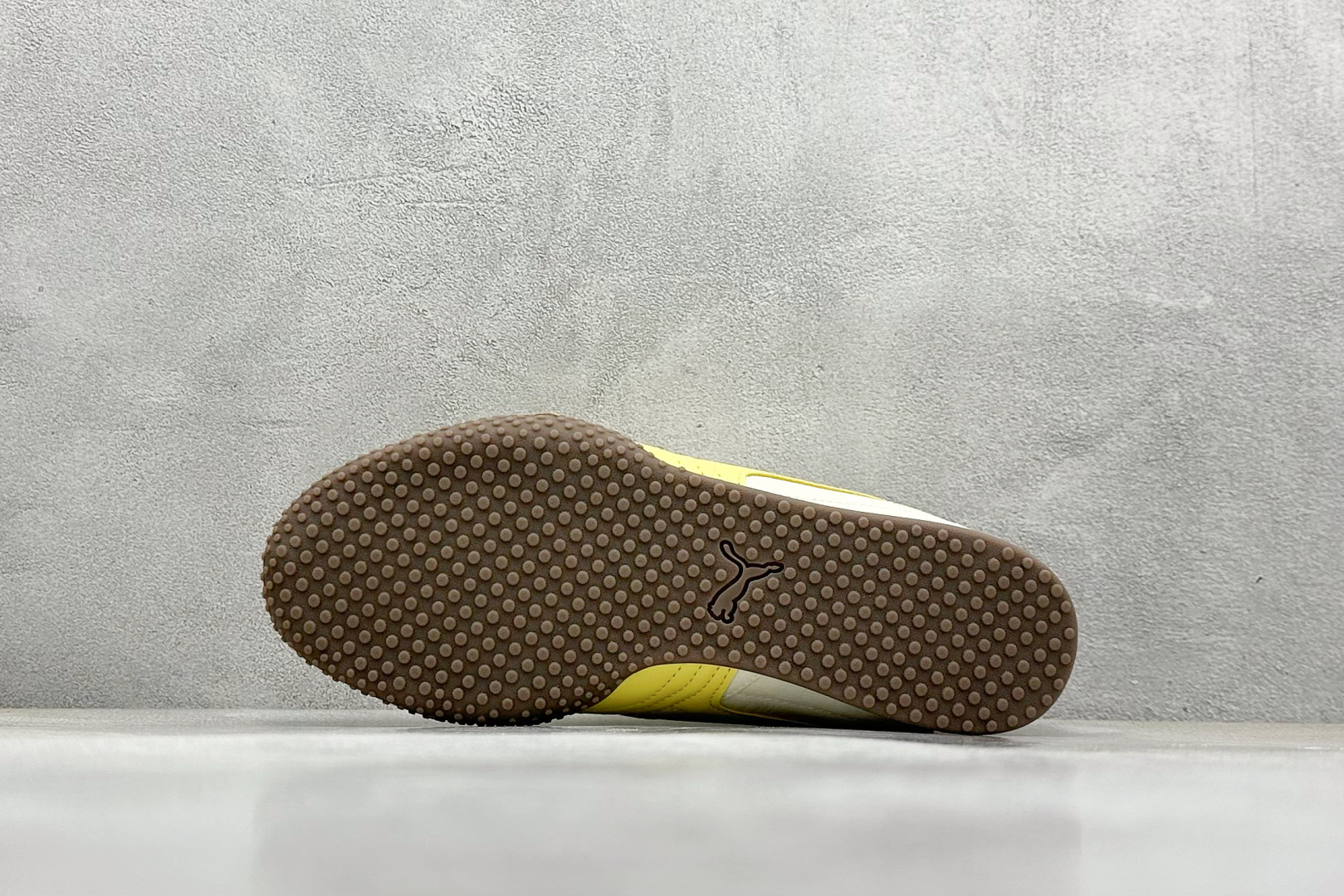  
TG版 Puma Bellta UT Leather 透气布面
彪马薄底系列 复古运动休闲跑鞋 
鞋