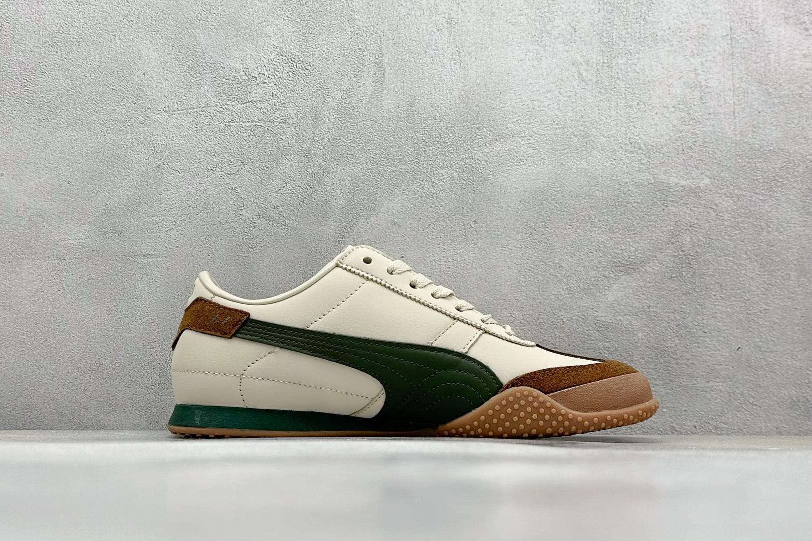  
TG版 Puma Bellta UT Leather 透气布面
彪马薄底系列 复古运动休闲跑鞋 
鞋