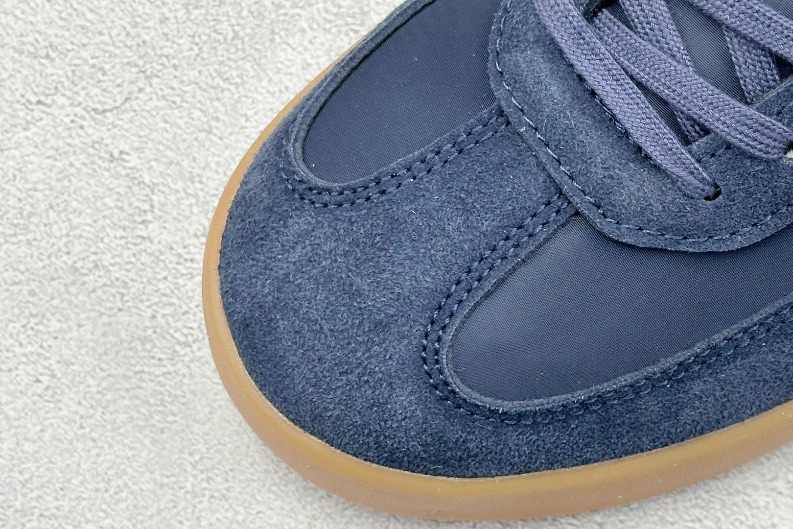  
Adidas Barreda Decode 阿迪舒适减震低帮休闲板鞋

货号：JQ6677
尺码：