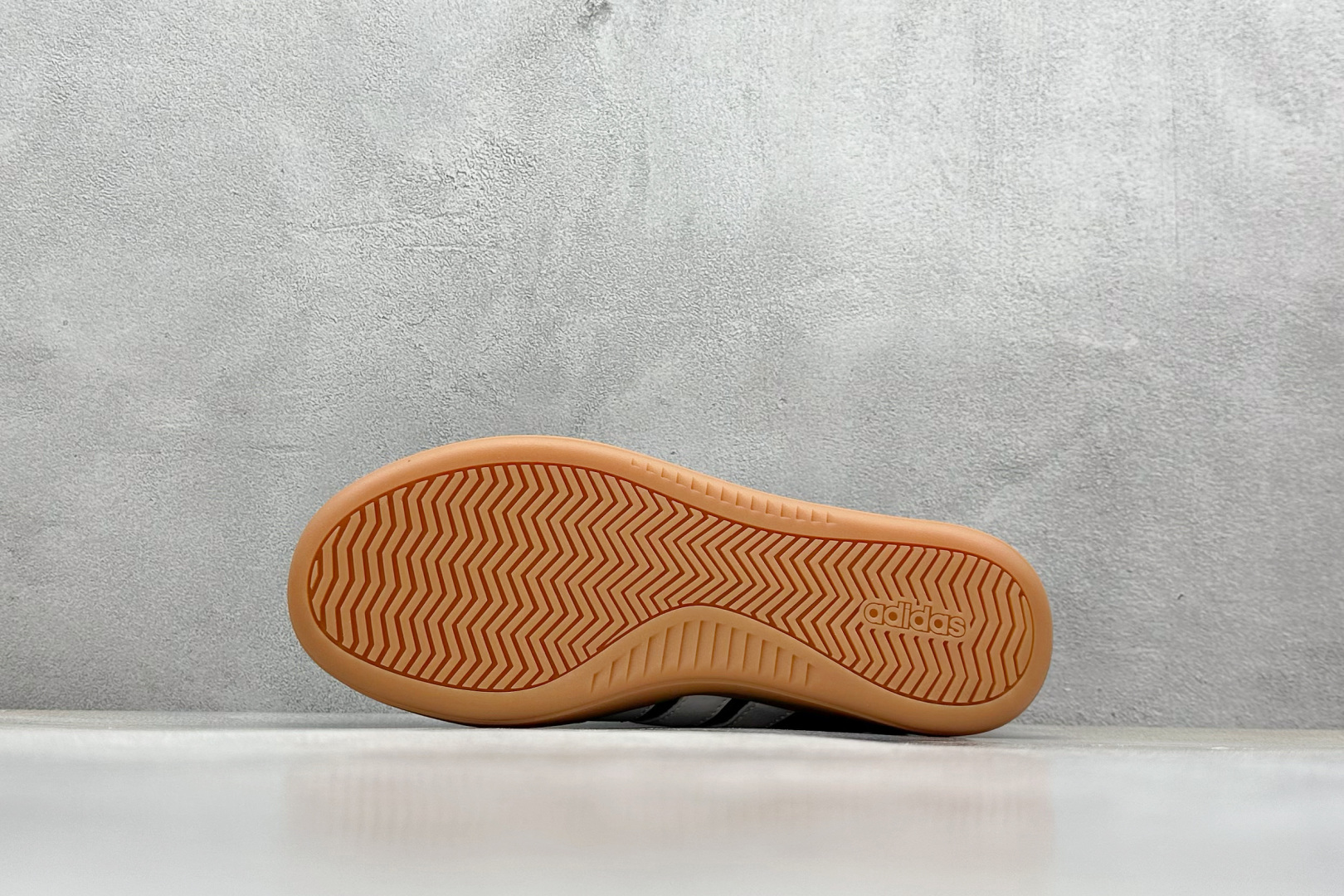  
Adidas Barreda Decode 阿迪舒适减震低帮休闲板鞋

货号：JQ6677
尺码：