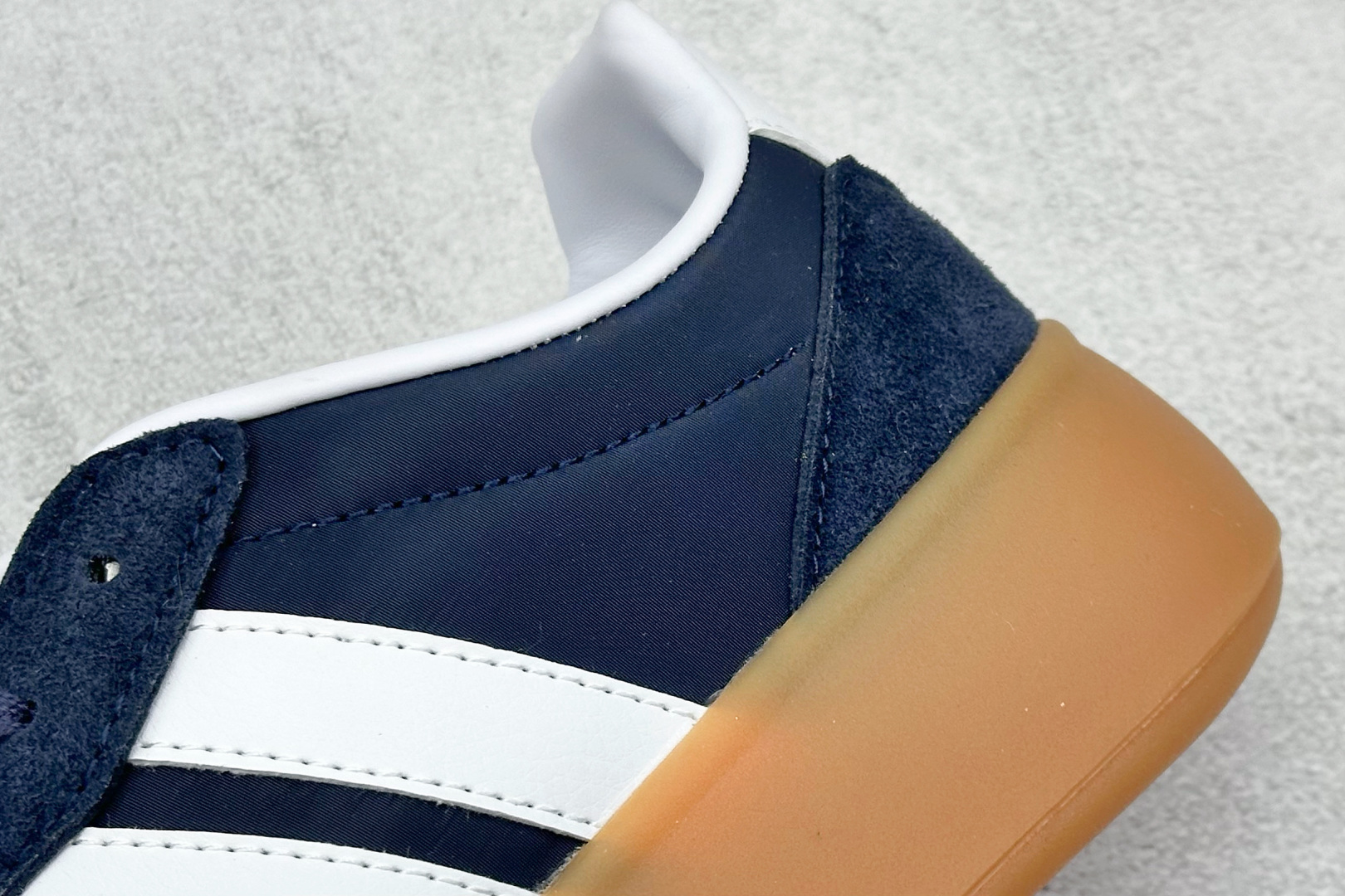  
Adidas Barreda Decode 阿迪舒适减震低帮休闲板鞋

货号：JQ6677
尺码：