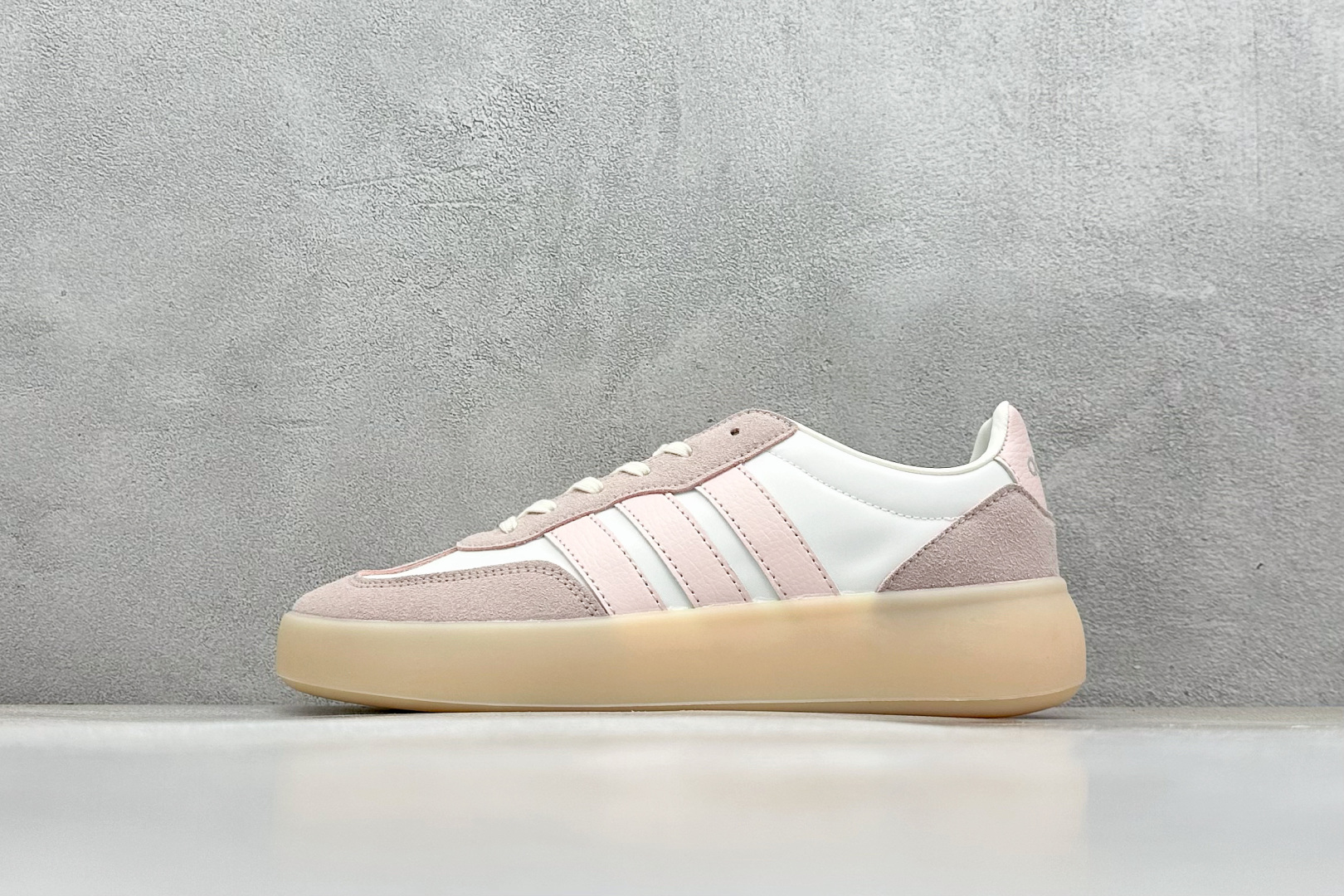  
Adidas Barreda Decode 阿迪舒适减震低帮休闲板鞋

货号：JI2322
尺码：