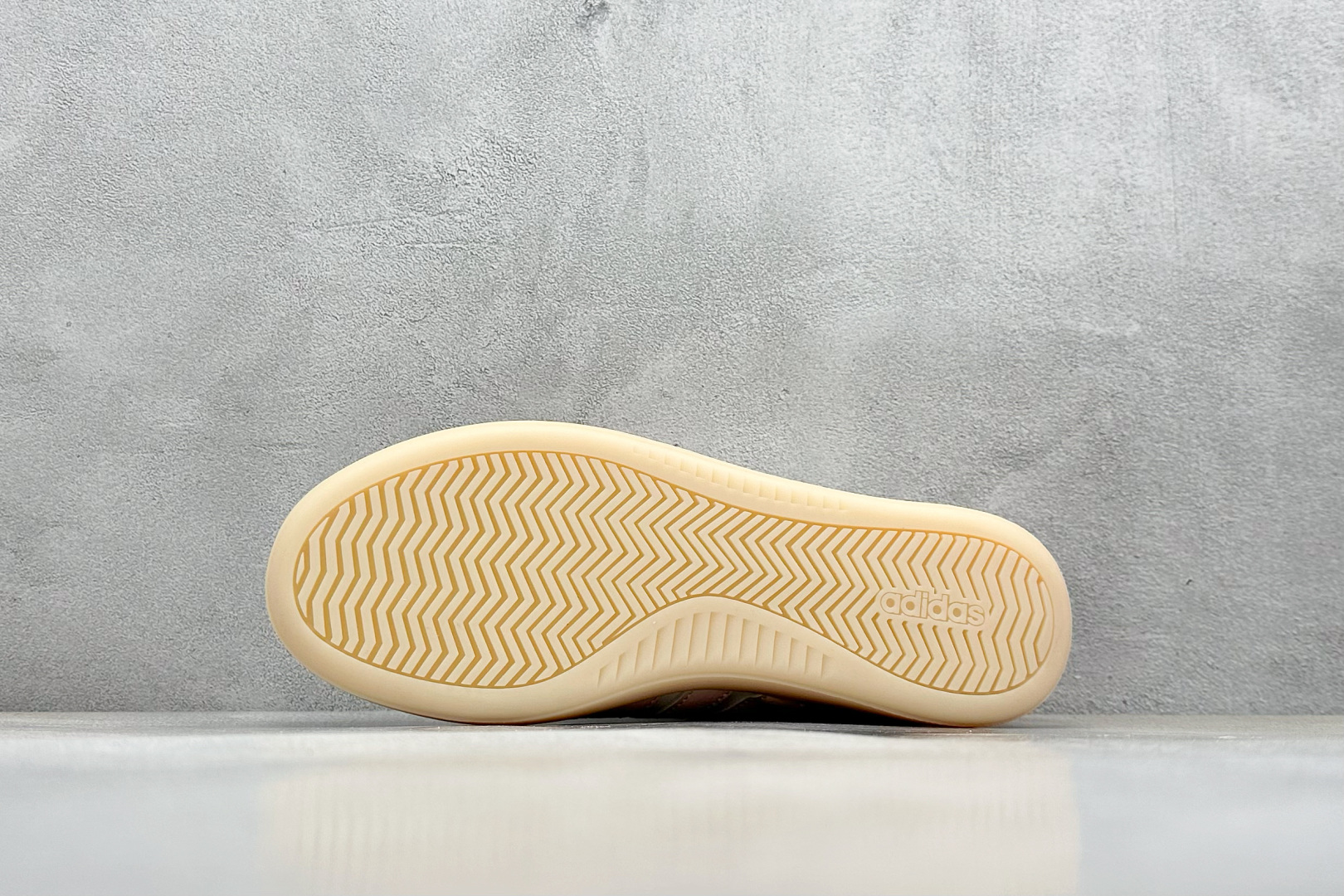  
Adidas Barreda Decode 阿迪舒适减震低帮休闲板鞋

货号：JI2322
尺码：