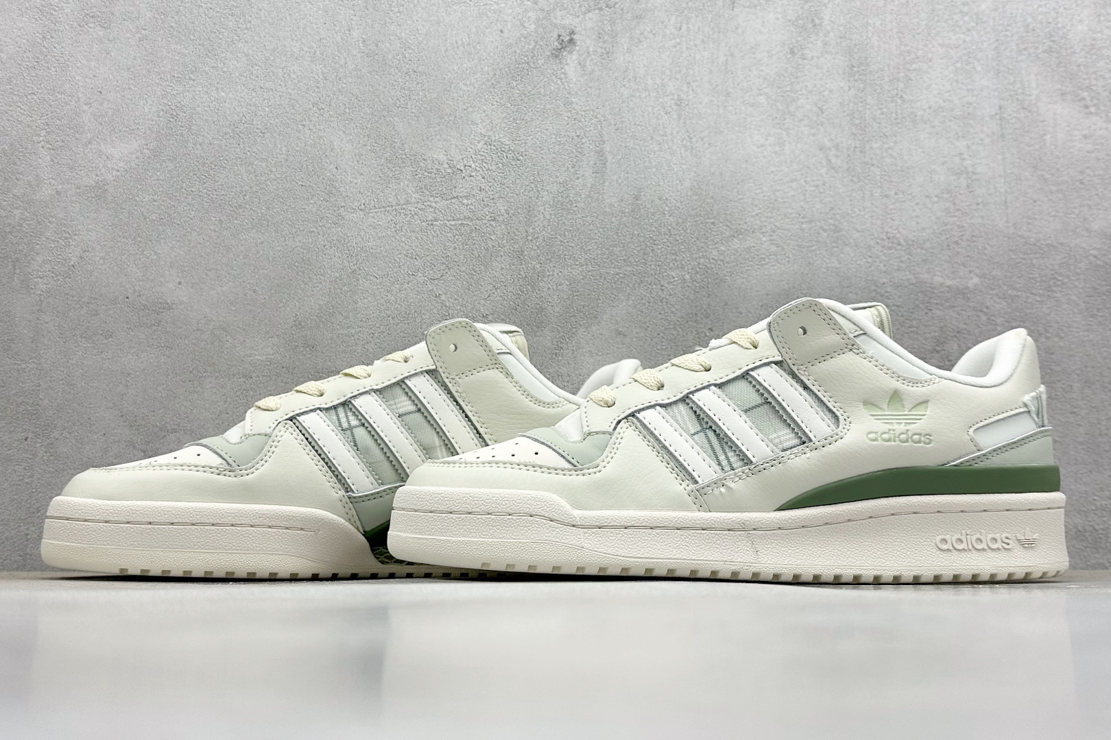  
Adidas Forum Low CL 抽屉盒 三叶草低帮板鞋
性价比天花板 极力推荐
原市场顶级版