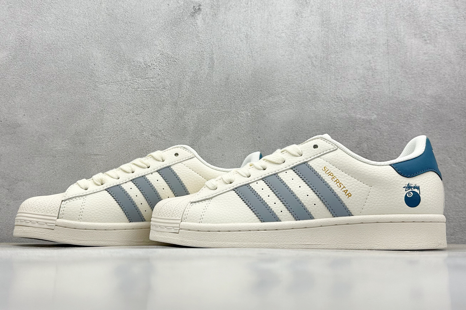 AD Originals Superstar x Stussy 黑8 白灰蓝 HD2202