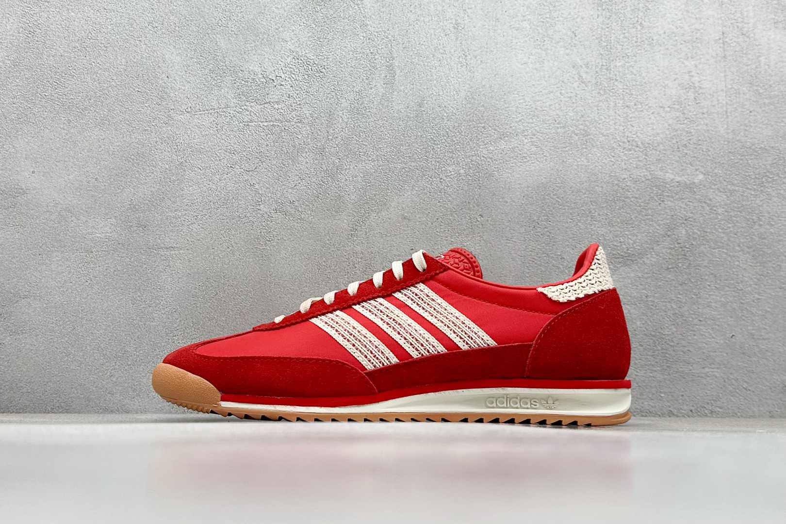  
BF版 Adidas Originals SL 72 OG 阿迪经典复古慢跑鞋

货号：JI274
