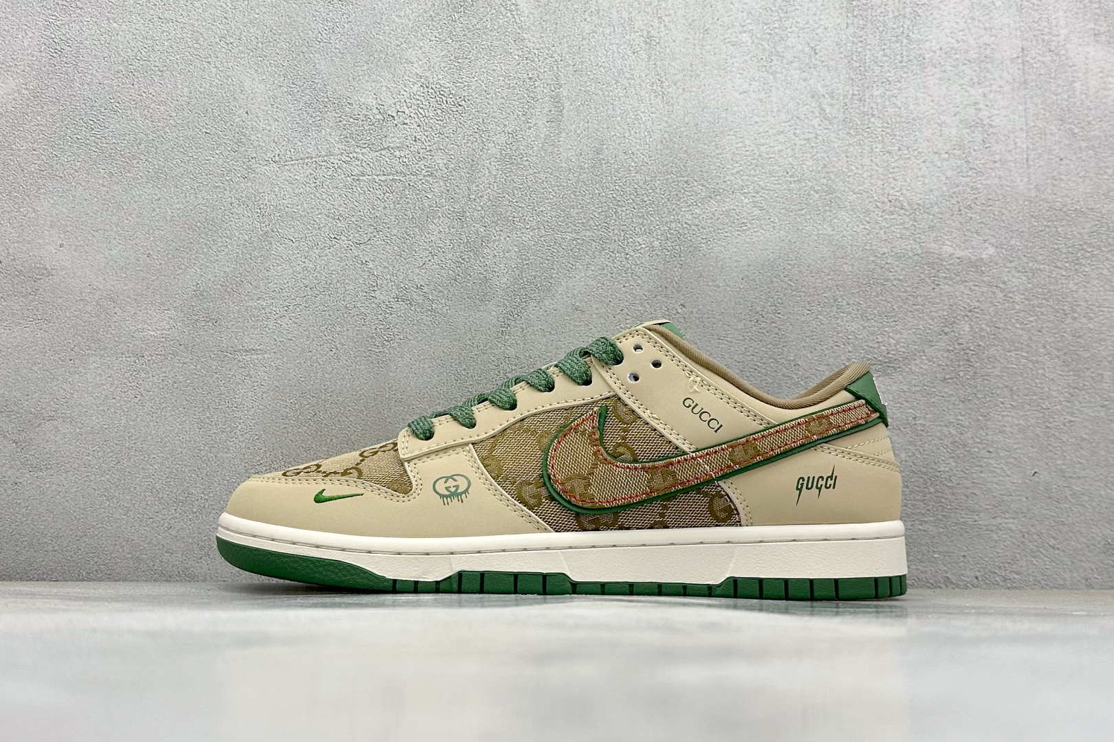  
Nike SB Dunk Low x GUCCI 棕绿小钩
纯原大厂出品 极力推荐
原装头层材料 独