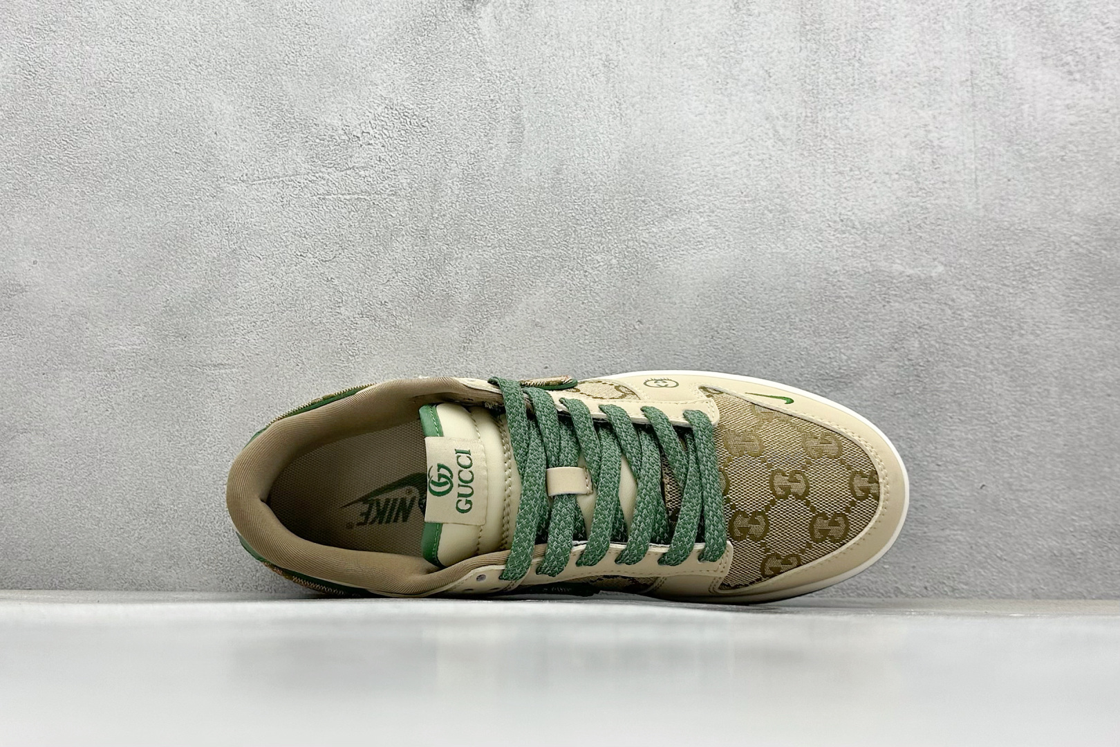  
Nike SB Dunk Low x GUCCI 棕绿小钩
纯原大厂出品 极力推荐
原装头层材料 独