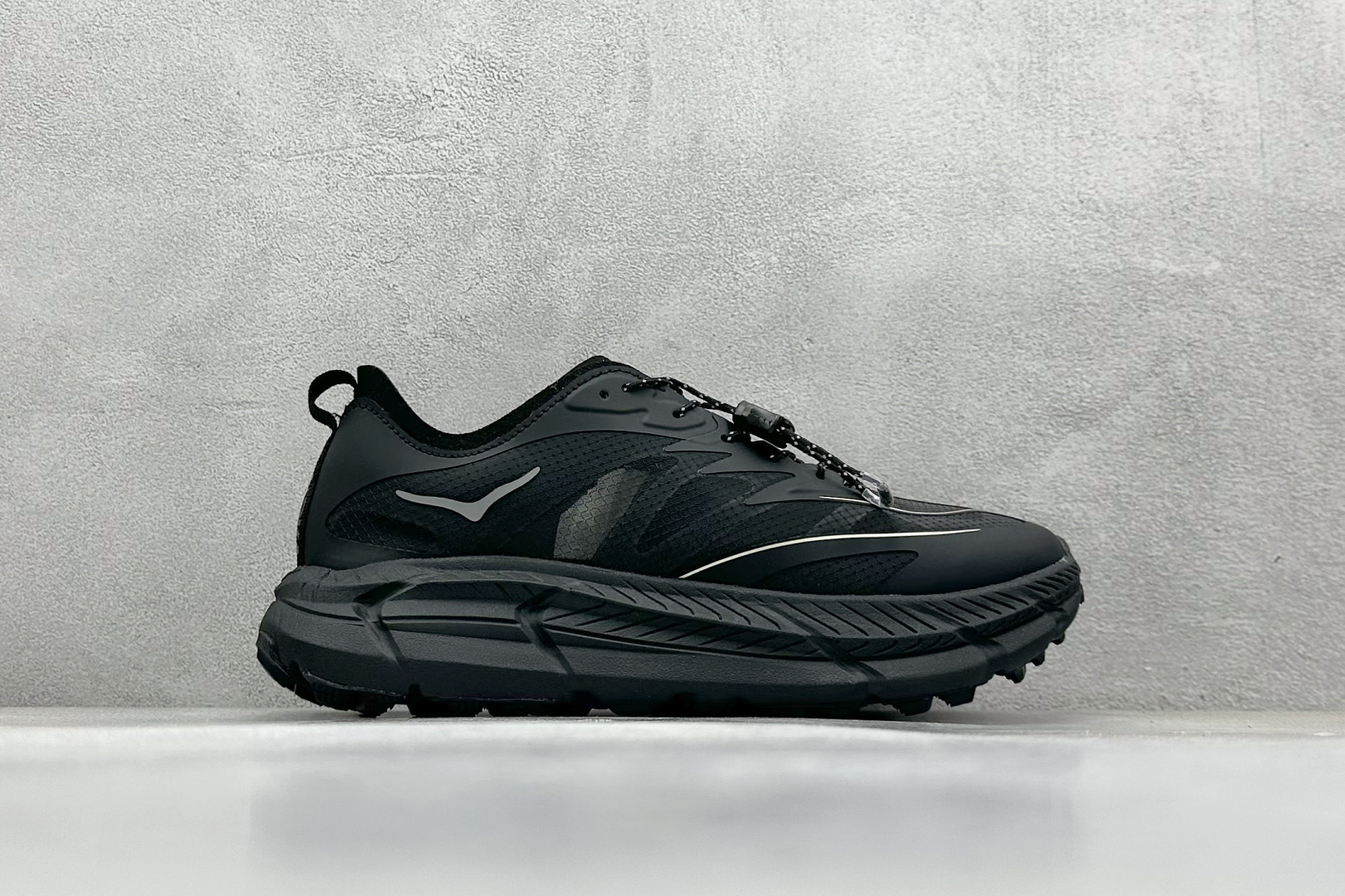  
HOKA ONE ONE Satisfy Running Mafate Trail 低帮缓震户外登山