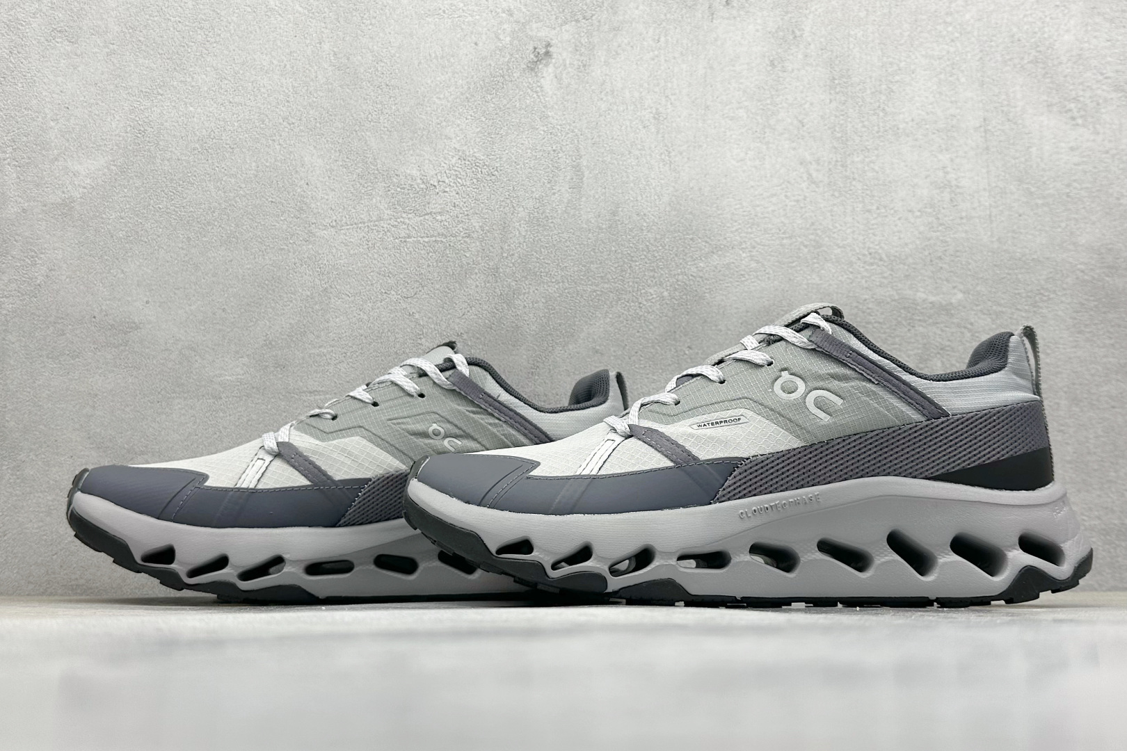  
WK版 On昂跑 Cloudtilt Loewe
户外街头机能风跑步鞋
Cloud Hi Edge户