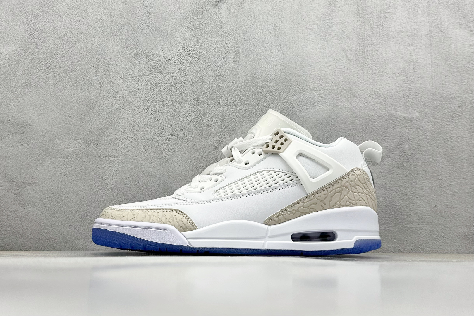  
Jordan Spizike Low AJ 3.5 乔丹合体元素 文化休闲板鞋
#整双鞋在 Air 