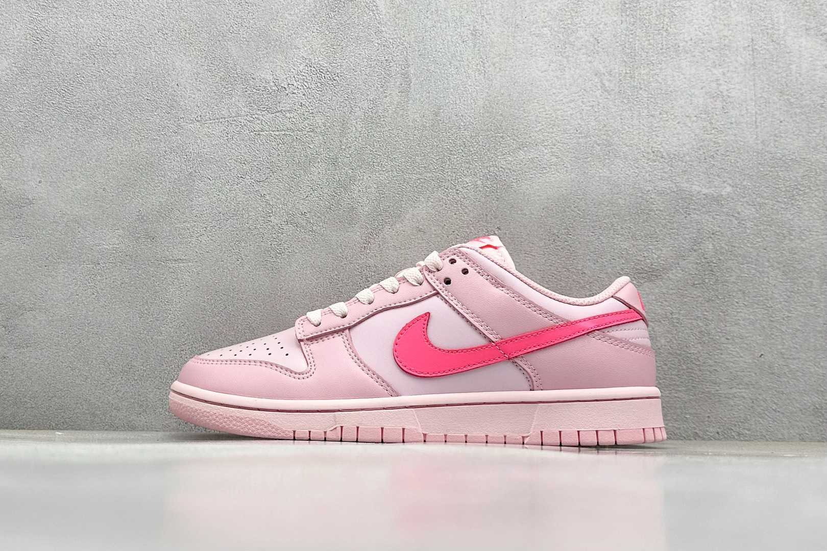 GS福利 
NK SB Dunk Low 
性价比天花板 尝鲜先行版
原装头层材料 独家版型蒸餾加工
帶