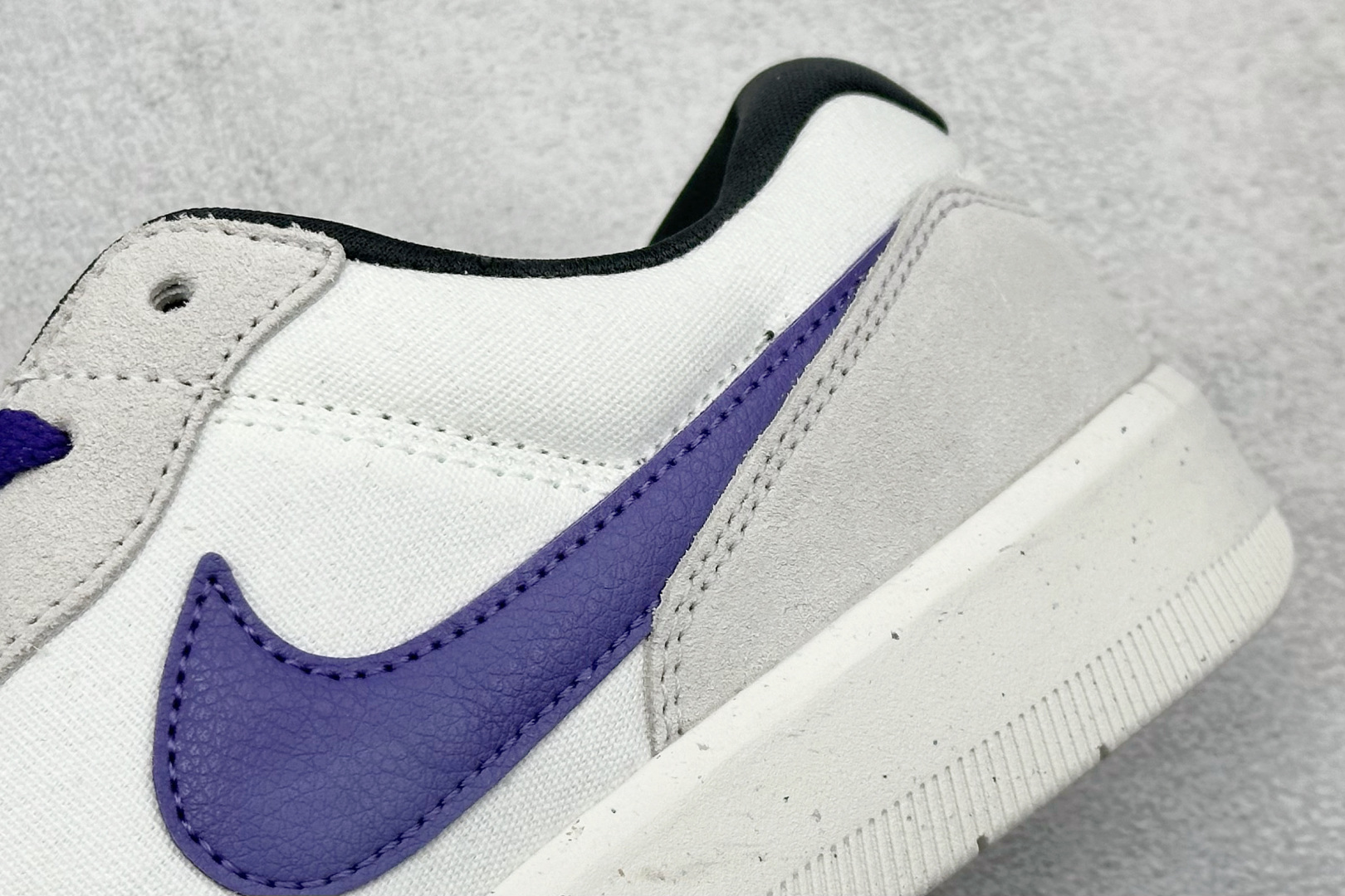  终端放店
FS版 Nike SB Force 58 硫化杯底 传统篮球风格 原楦版型
Nike SB 