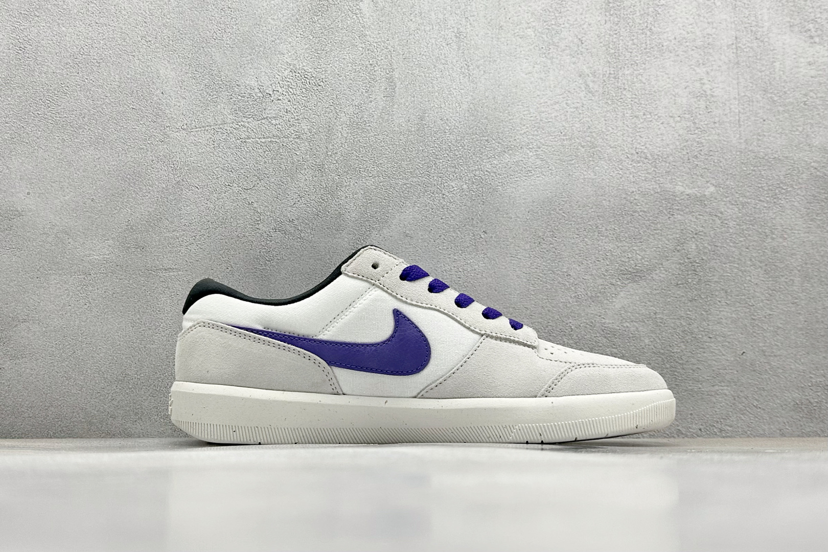  终端放店
FS版 Nike SB Force 58 硫化杯底 传统篮球风格 原楦版型
Nike SB 