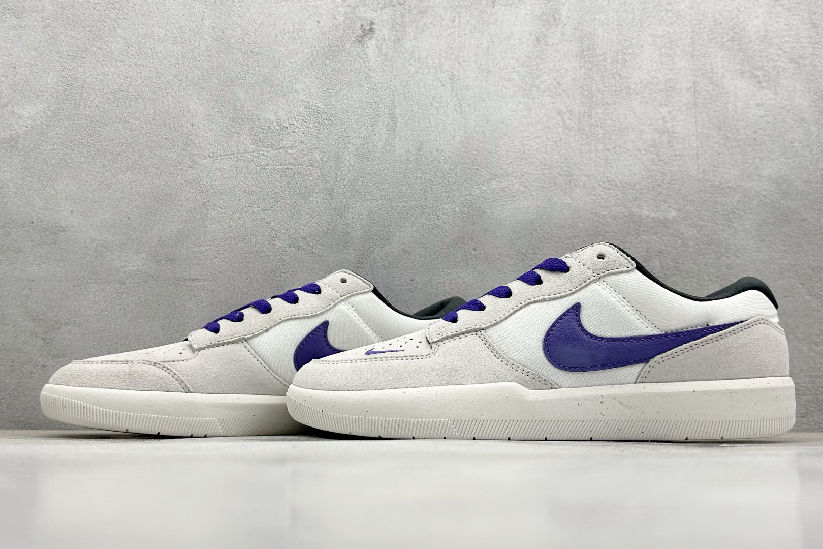  终端放店
FS版 Nike SB Force 58 硫化杯底 传统篮球风格 原楦版型
Nike SB 