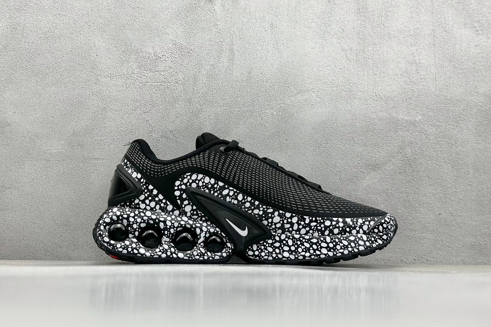 终端放店
YH版 Nike Air Max Dn 网布 舒适时尚 减震耐磨 低帮 生活休闲鞋
今年