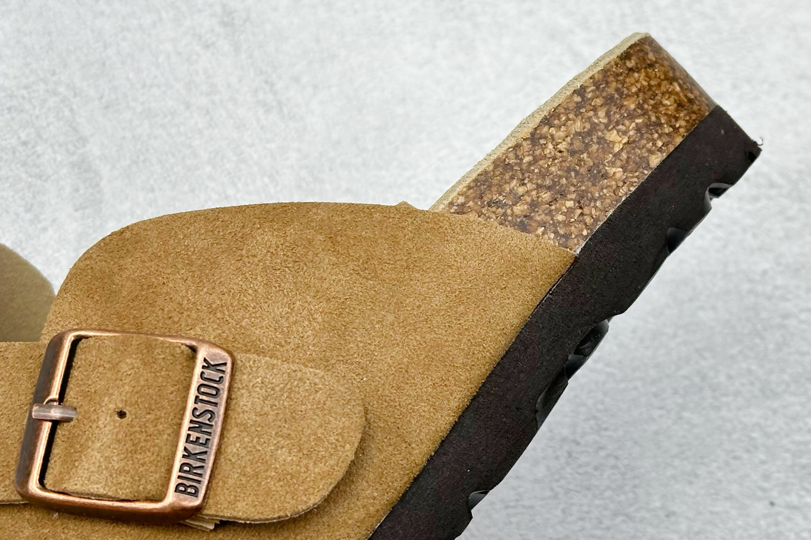  
Birkenstock  博肯 半托系列 #广东原产 采用质地柔软牛皮绒面革植入鞋垫和里衬材质 #中
