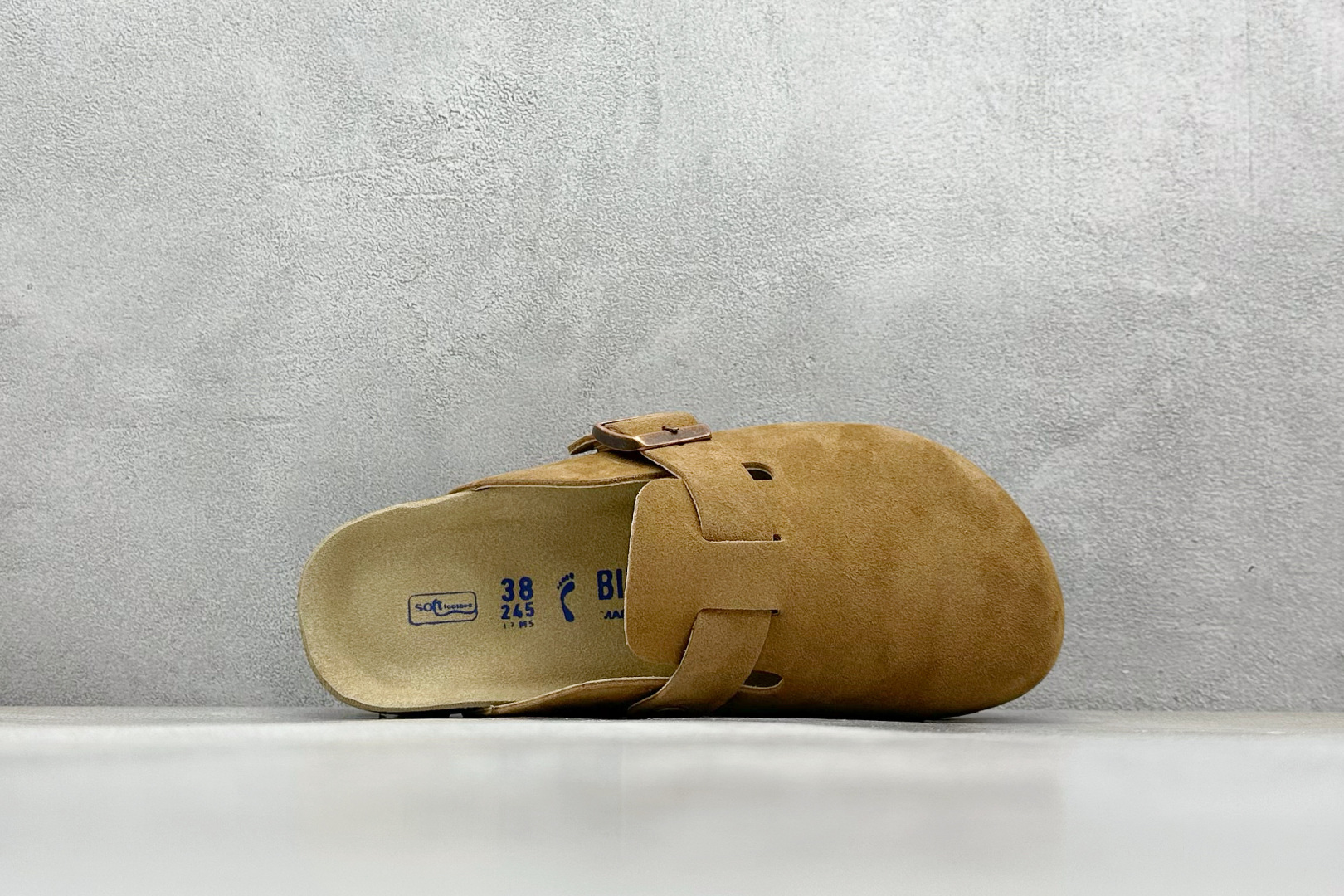  
Birkenstock  博肯 半托系列 #广东原产 采用质地柔软牛皮绒面革植入鞋垫和里衬材质 #中
