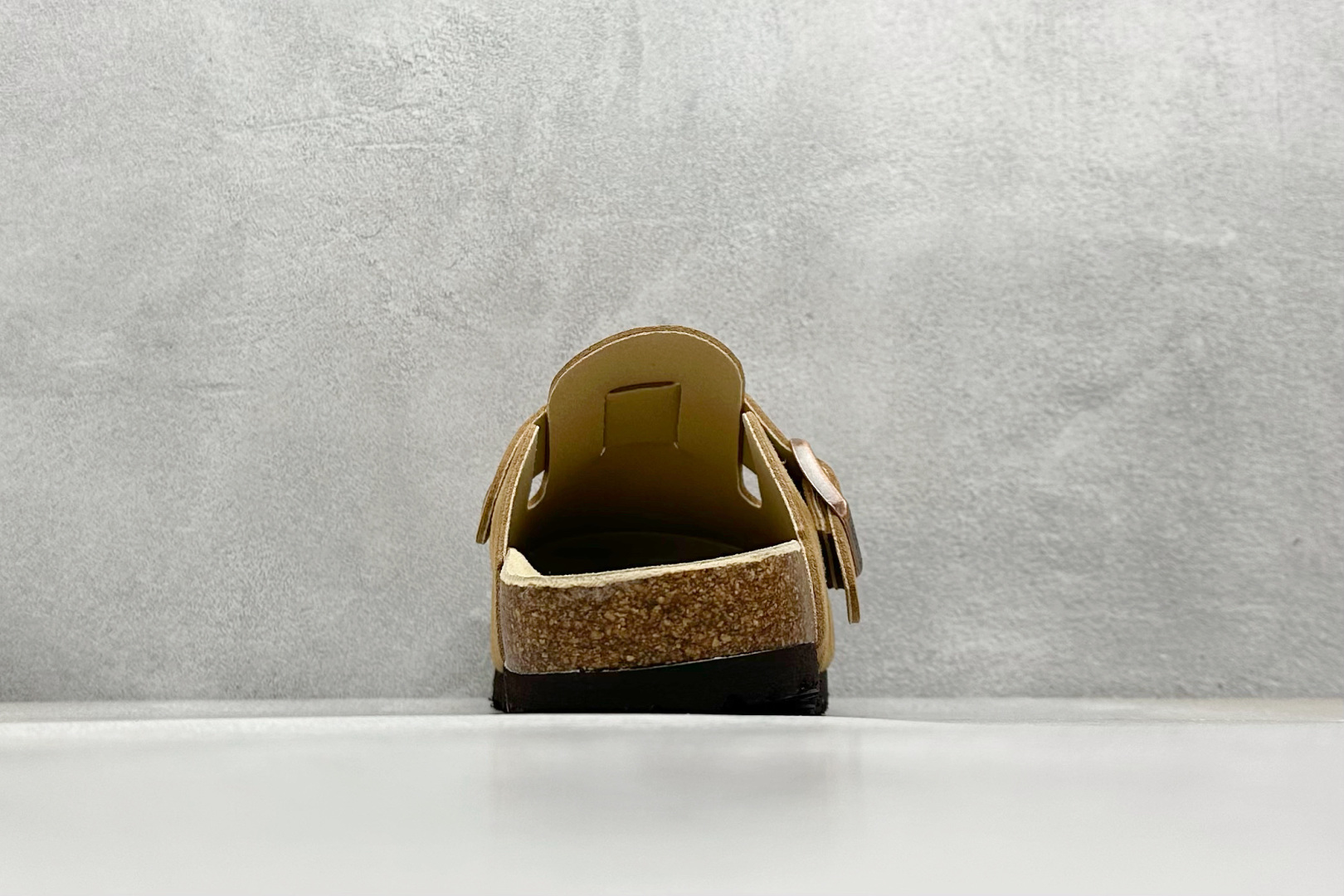  
Birkenstock  博肯 半托系列 #广东原产 采用质地柔软牛皮绒面革植入鞋垫和里衬材质 #中