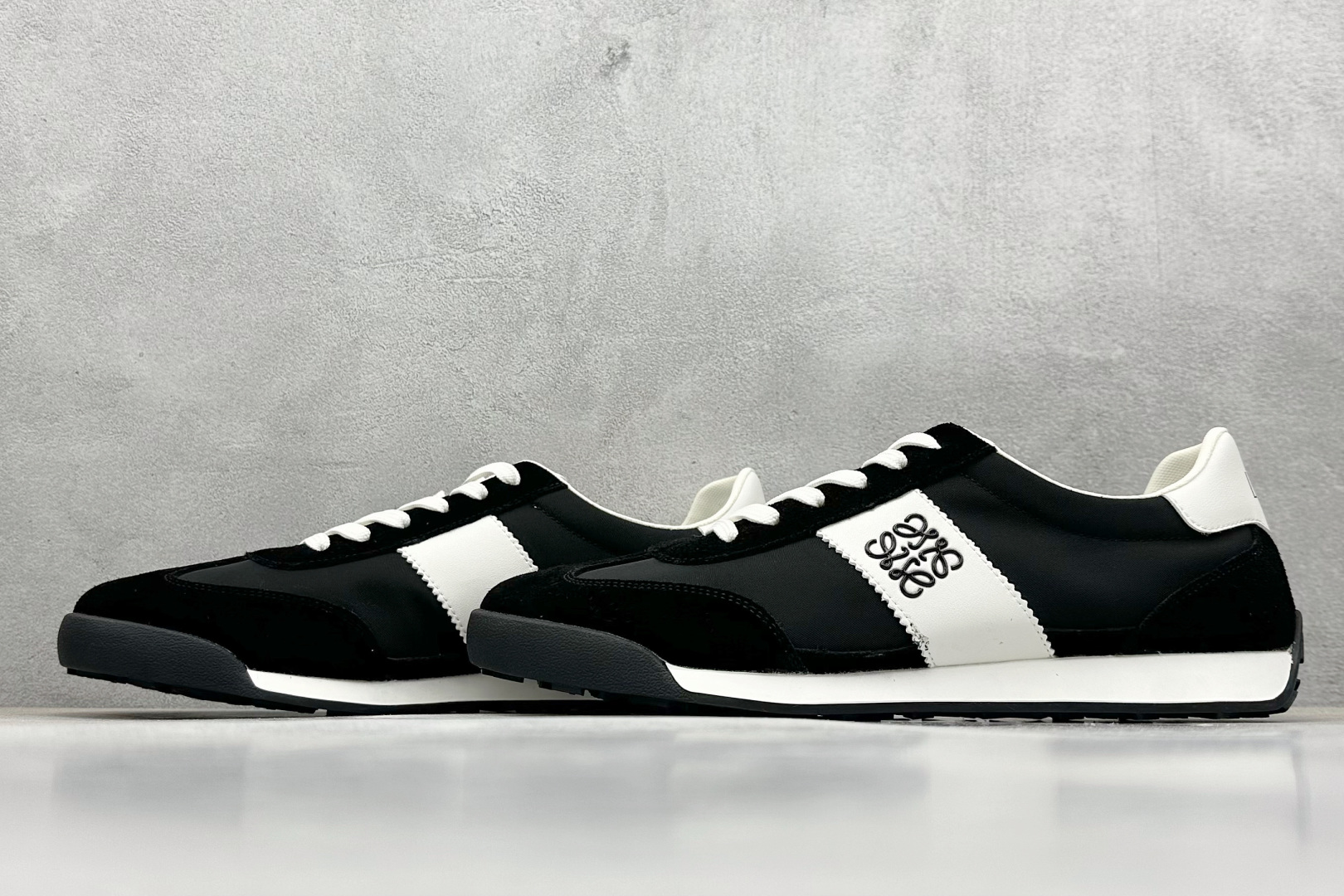 罗意威/Loewe Ballet Runner 25ss春季新款爆款 2.0系列阿甘复古风德训鞋薄底百搭休闲运动鞋