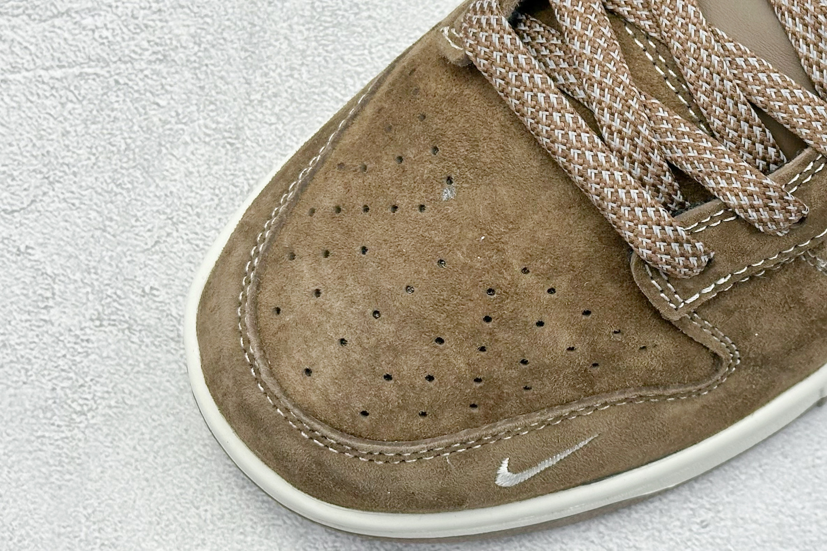 
Nike SB Dunk Low x Stussy 棕米小钩
纯原大厂出品 极力推荐
原装头层材料 