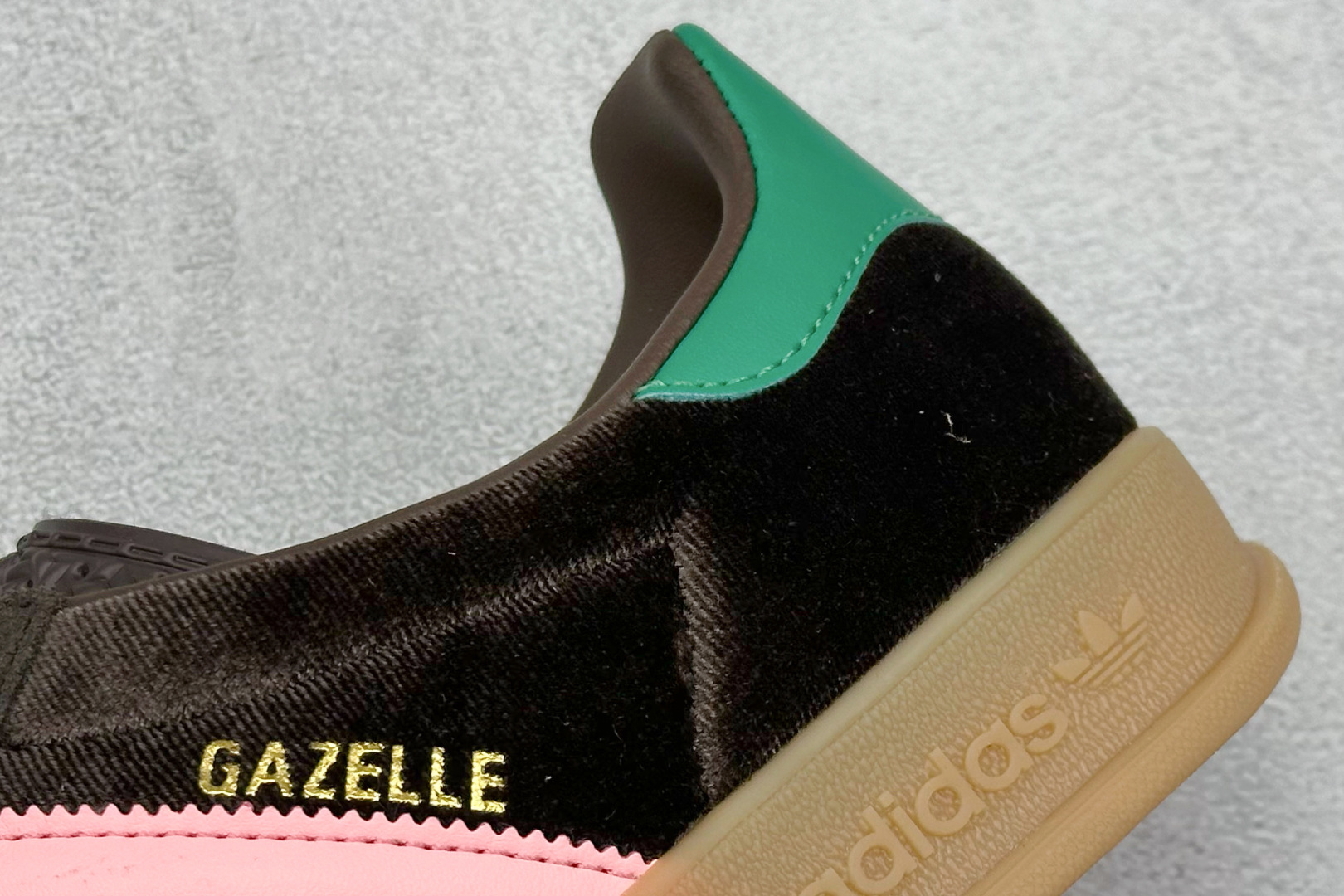  
AD Originals Gazelle Indoor  三叶草复古休闲防滑耐磨低帮板鞋
#原厂原